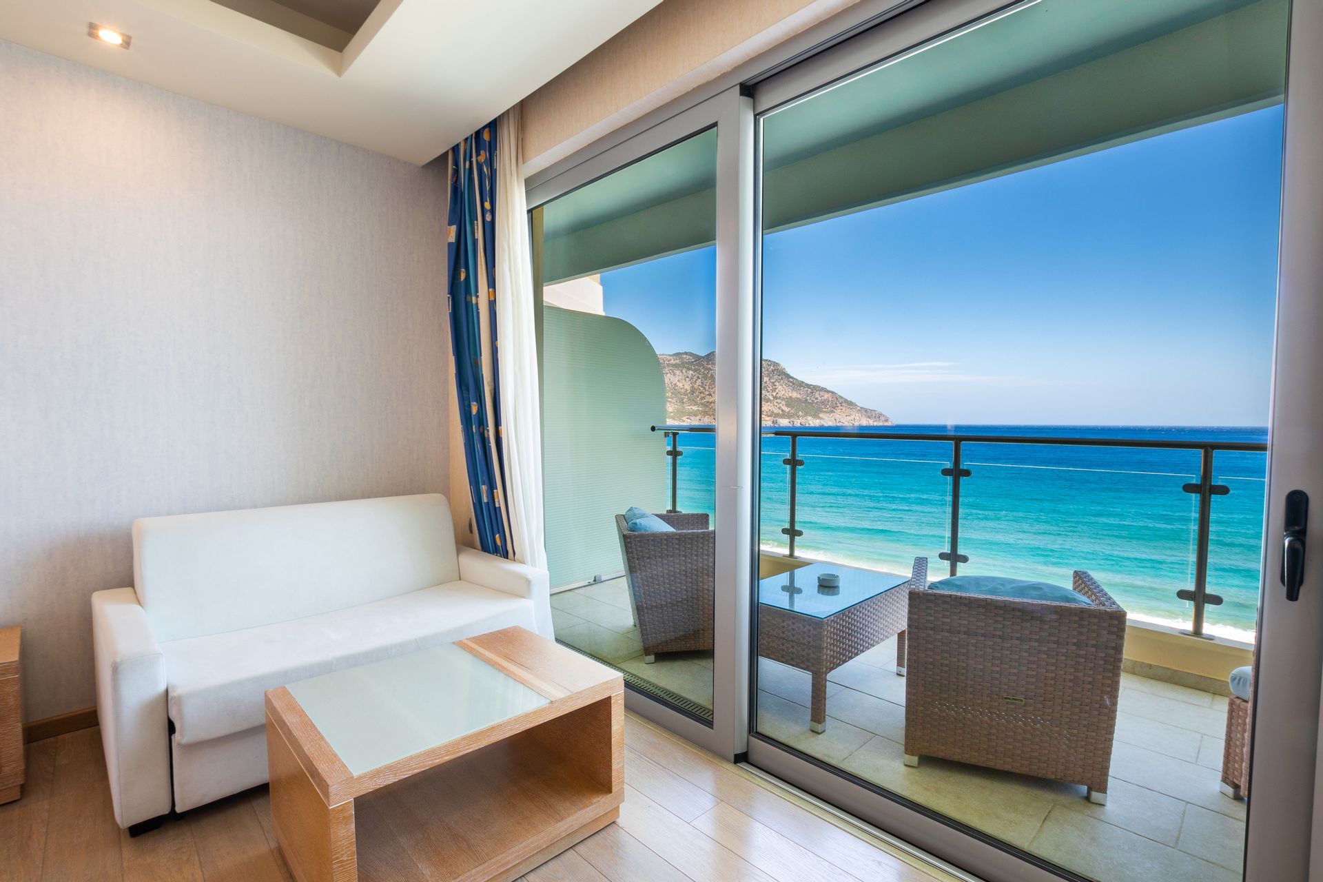 Triple Room with Sea View