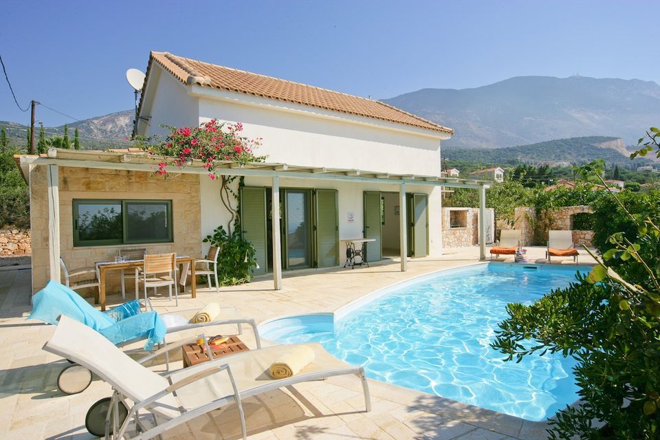 2 Bedroom Deluxe Villas