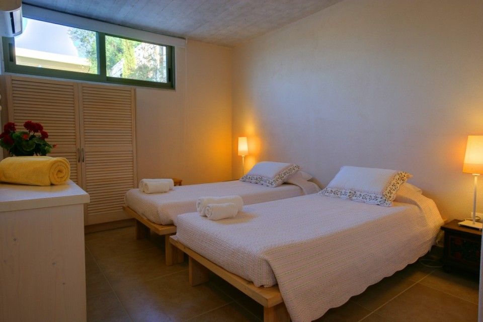 4 Bedroom Grand Villa