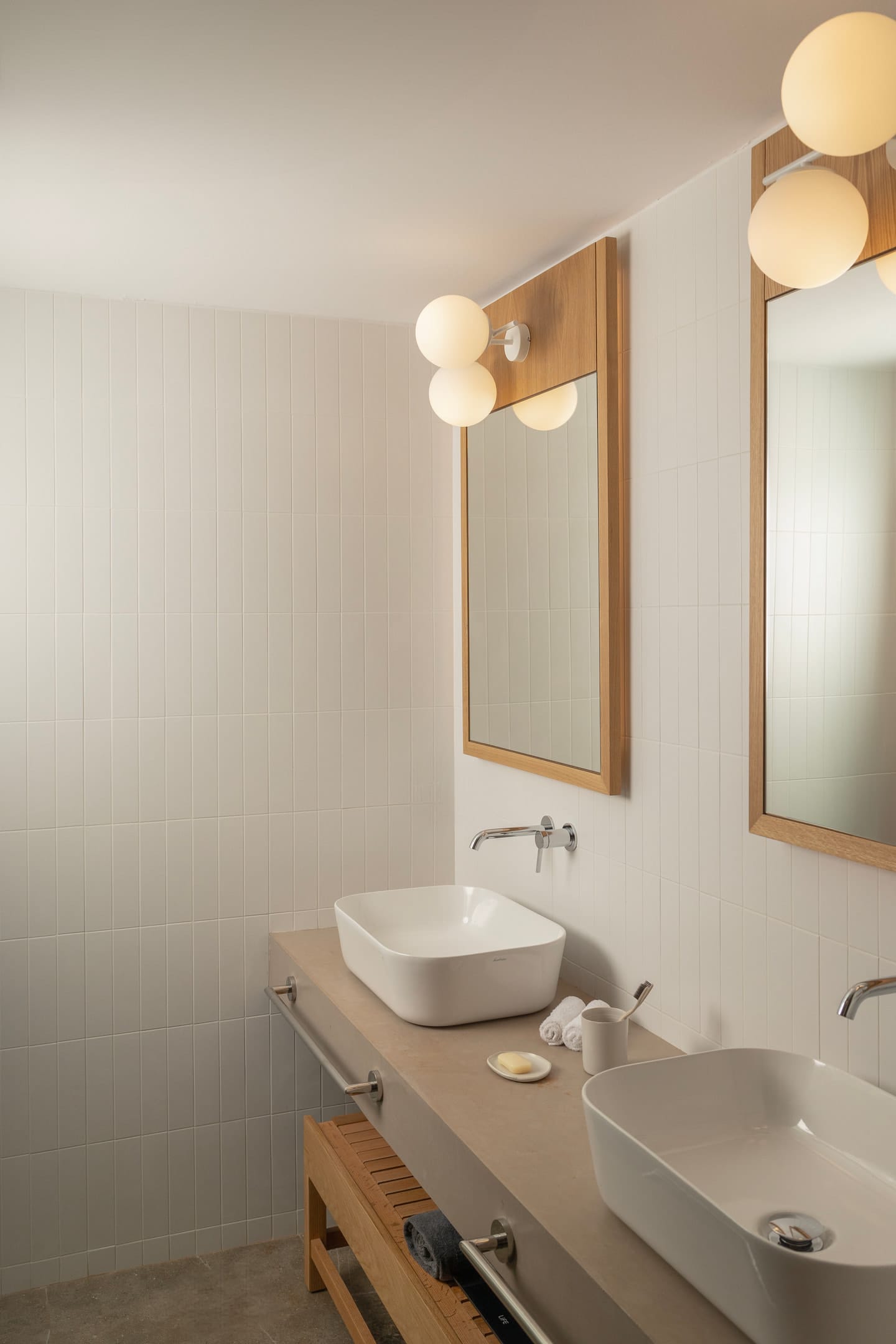 Sapphire Zen Suite with outdoor bathtub