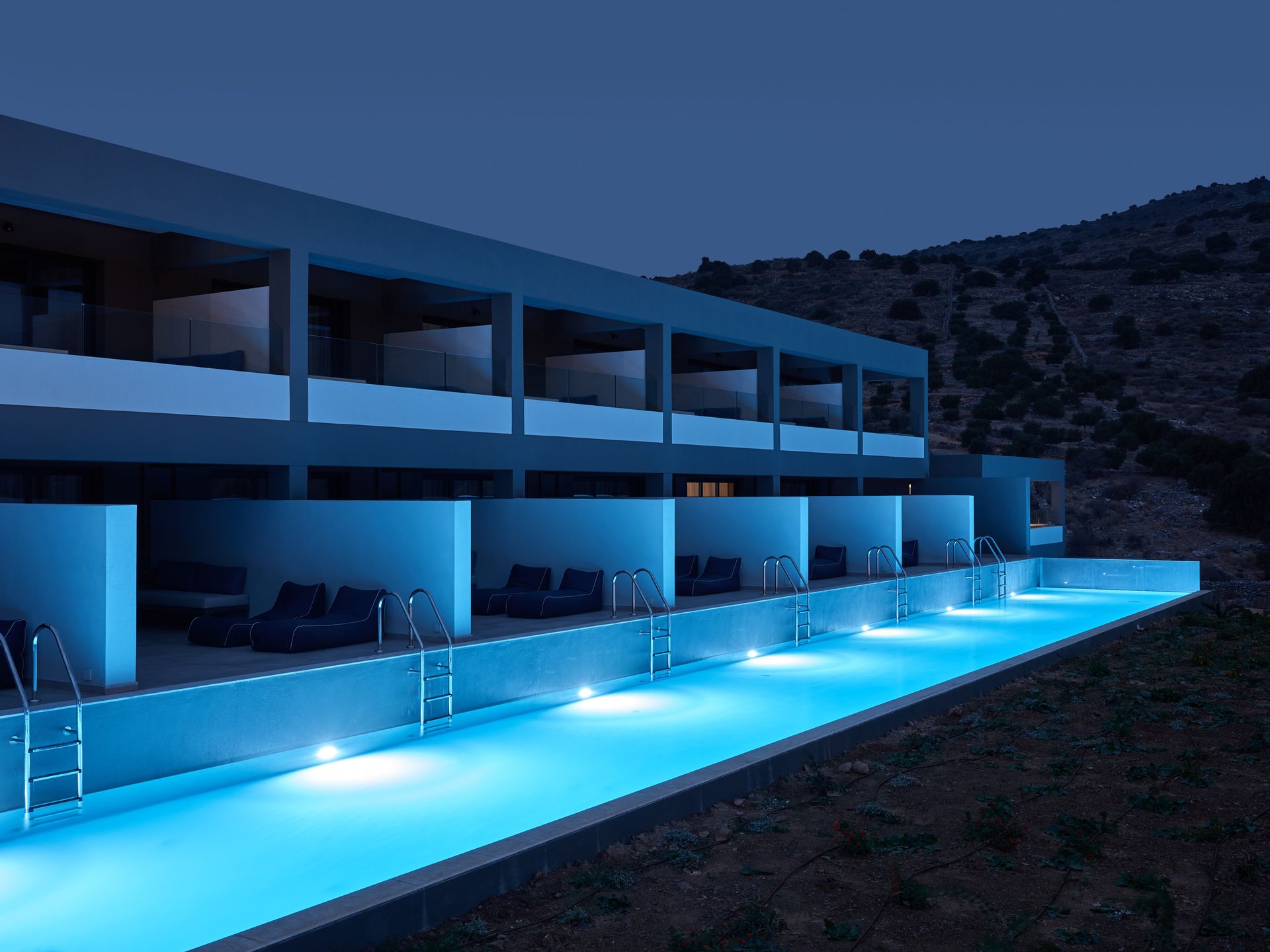 Sapphire Zen Suite with sharing pool