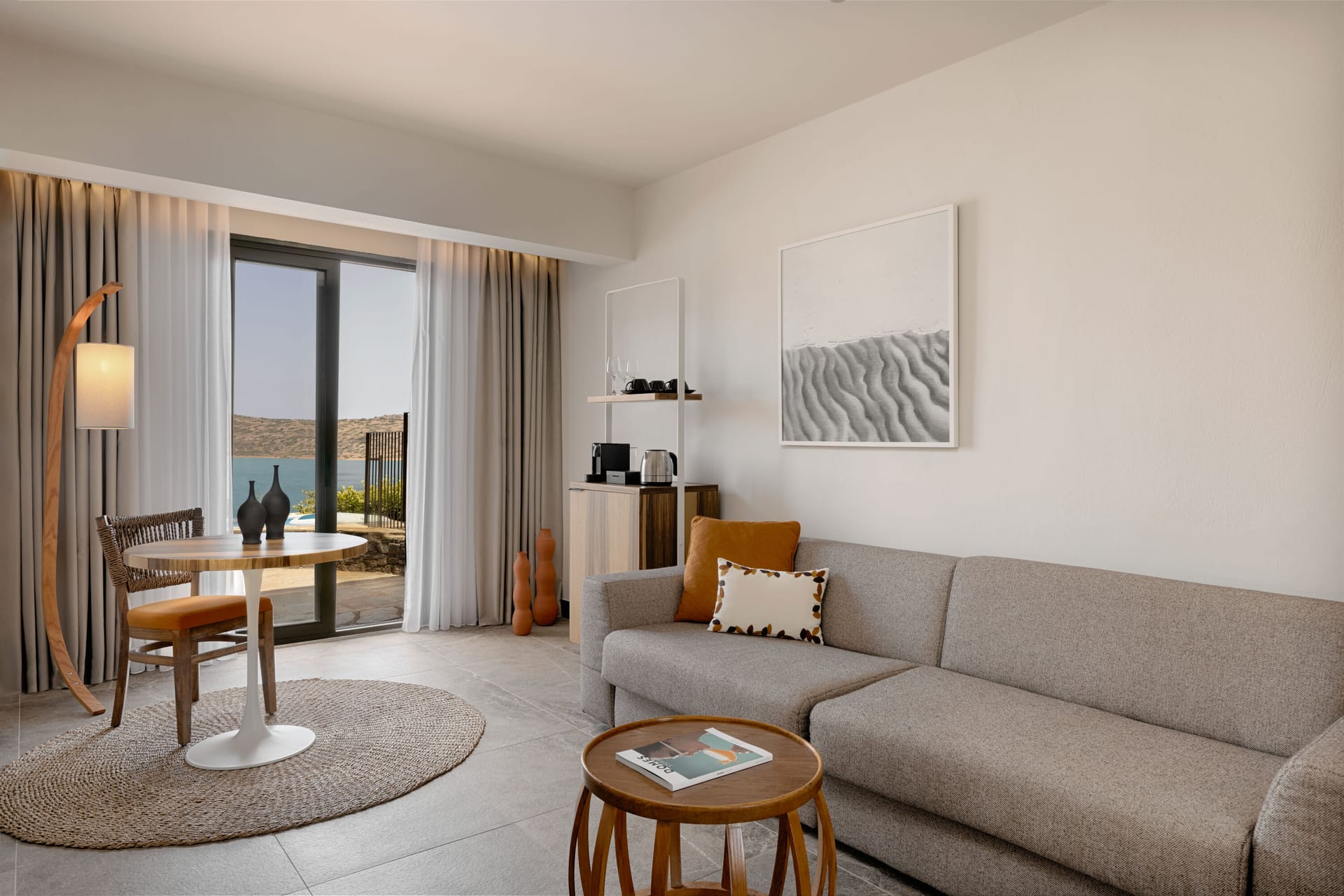 Sapphire Cozy Suite with individual pool