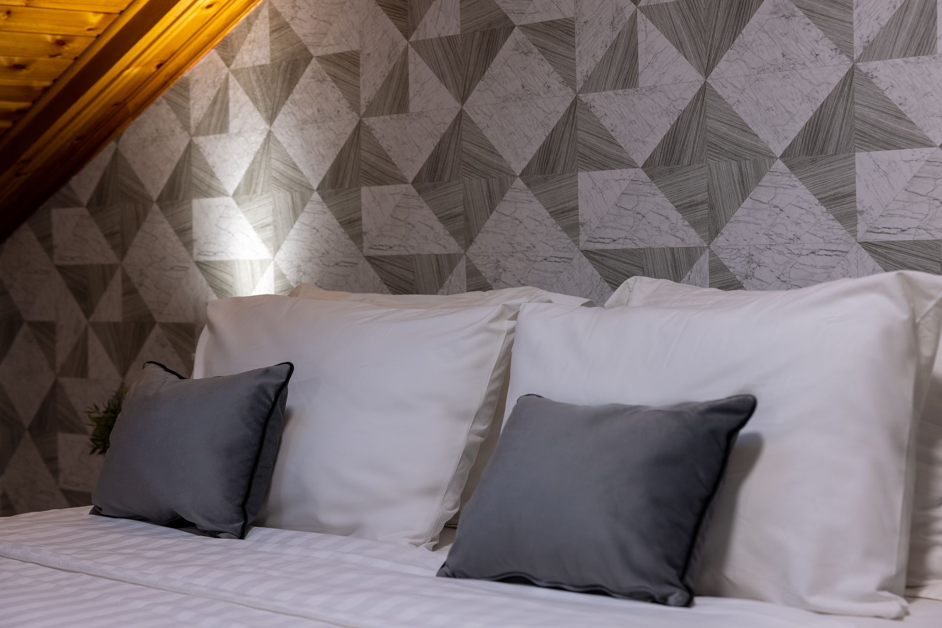 The Skylight Attic Room - 55m²