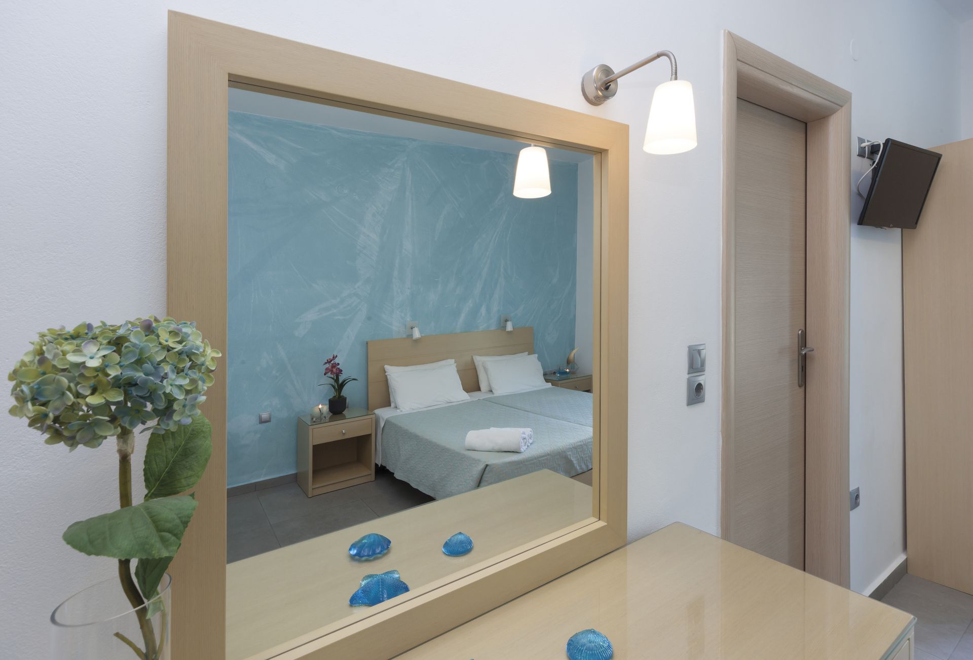 Family Two Bedrooms With Sea View