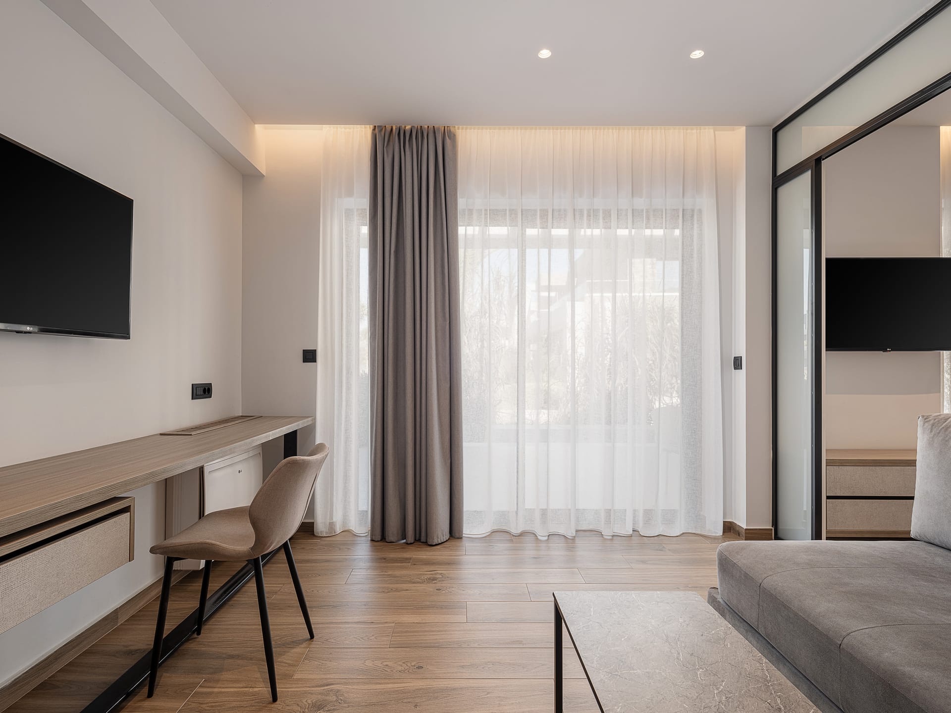 Grand Superior Room