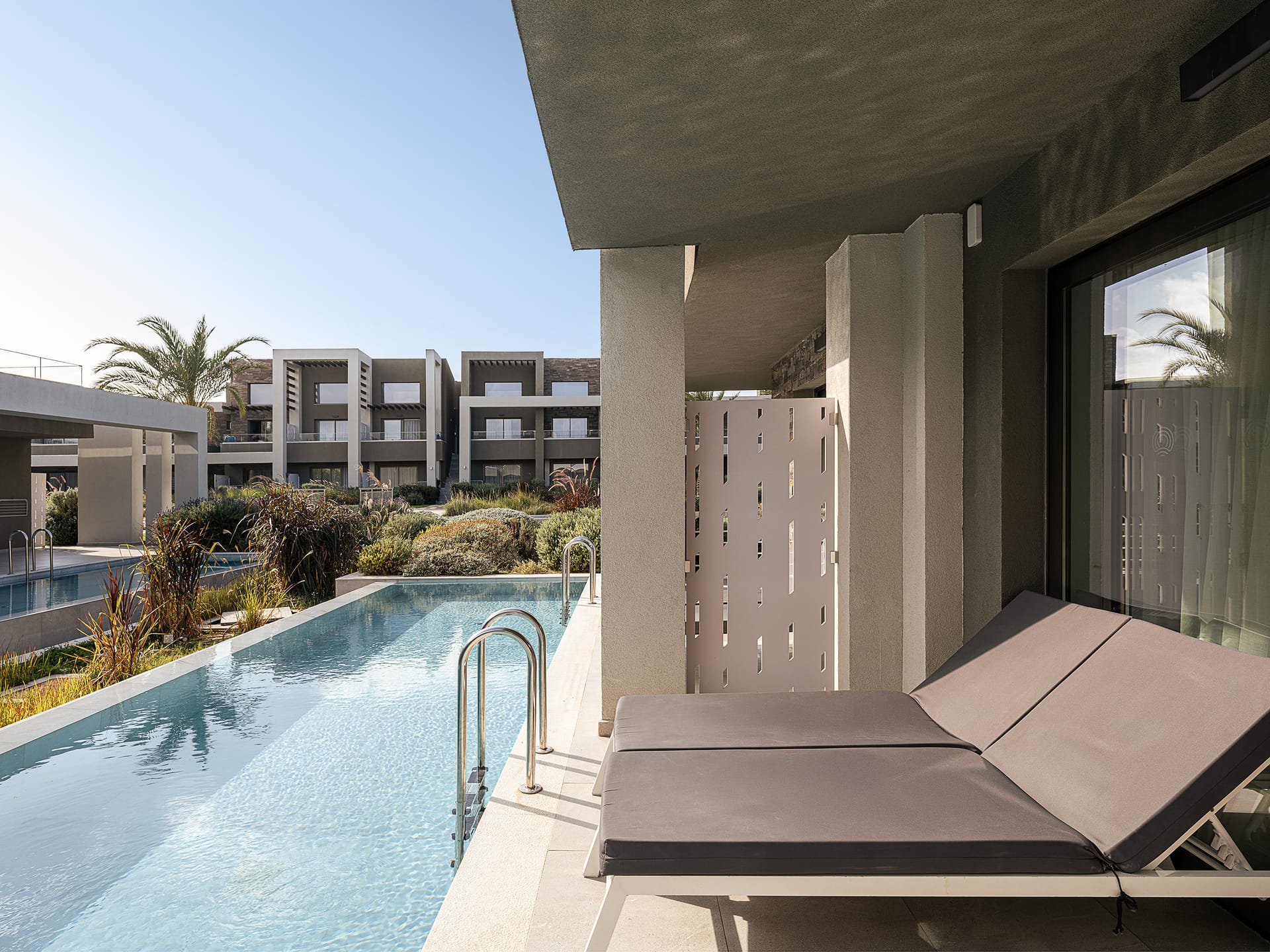 Superior Room Swim-Up