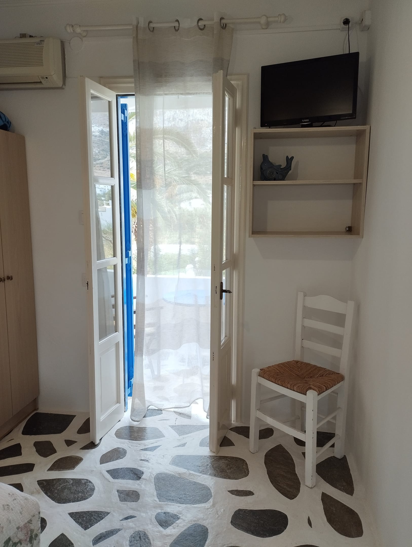 Economy Double Studio