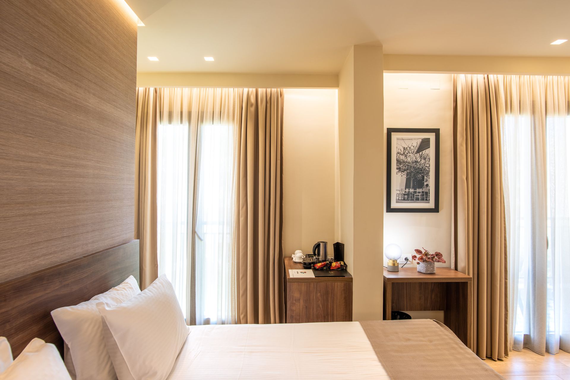 Superior Room with Balcony and City View