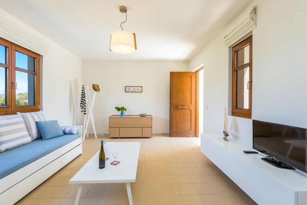 DELUXE LODGE AMPELOS | Garden - mountain - olive groves &amp; pool view