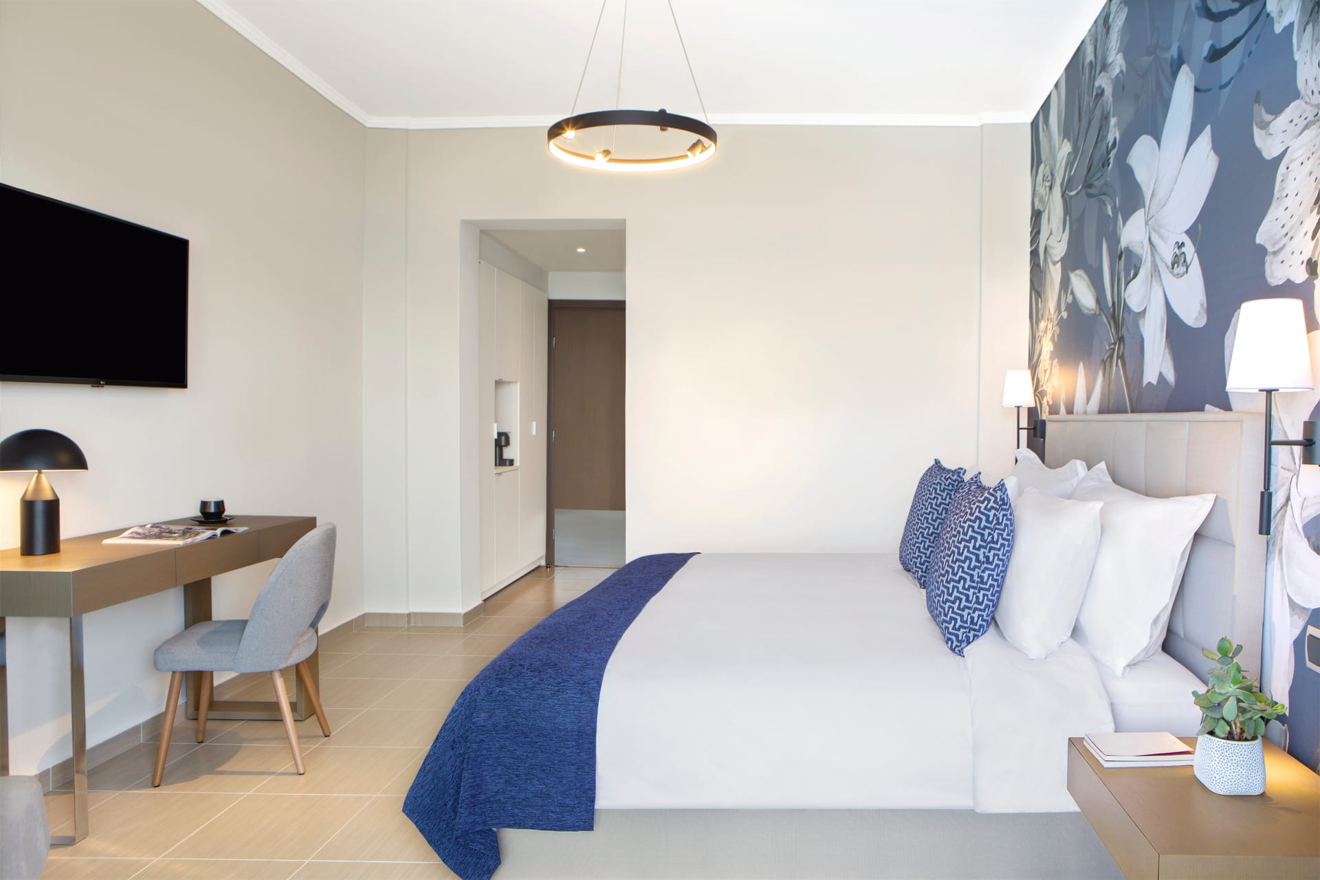 Deluxe Double Room Sharing Pool