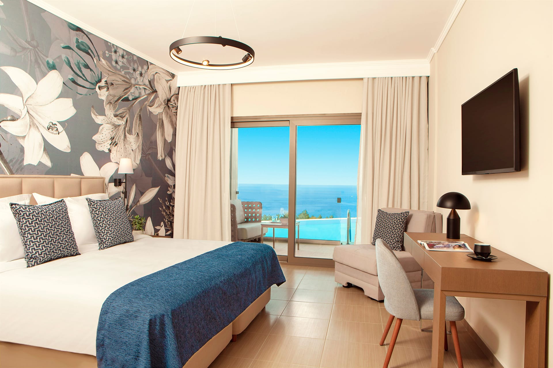 Deluxe Double Room Sharing Pool