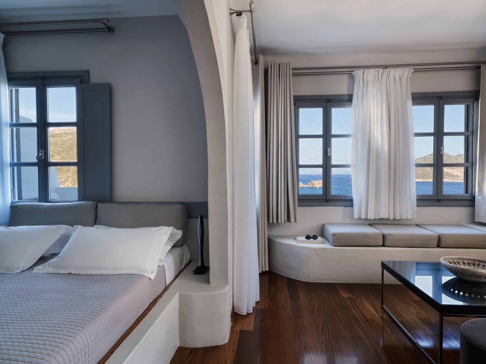 Upper-Level Suite with Sea View