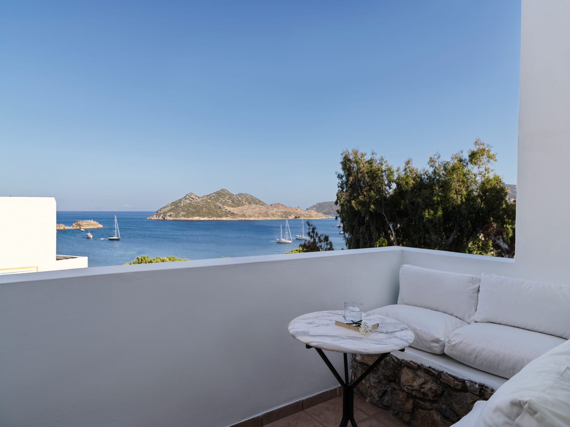 Superior Suite with Panoramic Sea View &amp; Hot Tub