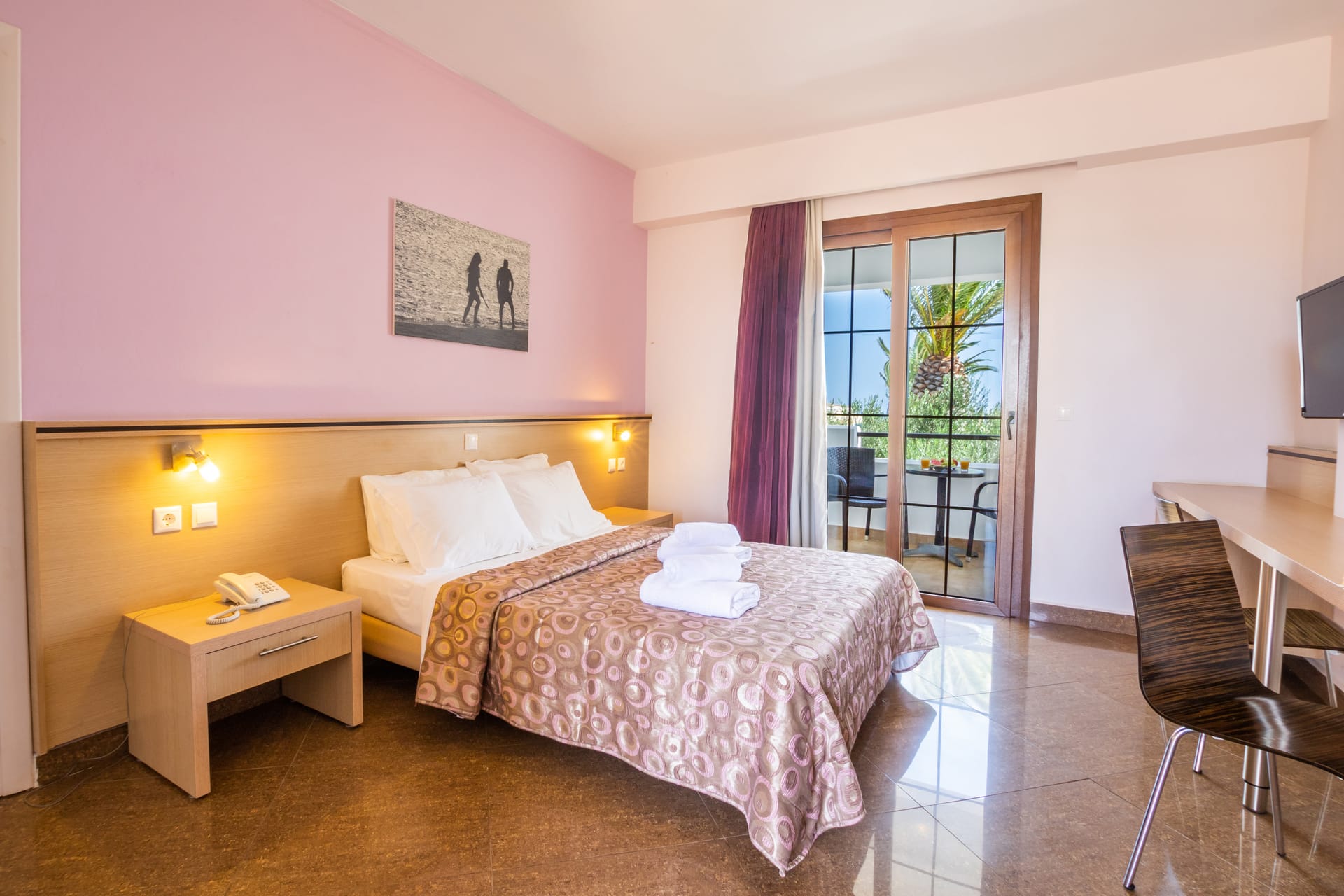 Standard Room with Mountain or  Garden View