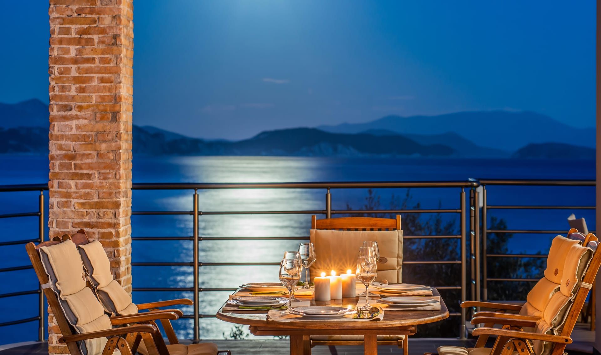 Marine Villa: exclusive seaside elegance with Private Sea Access