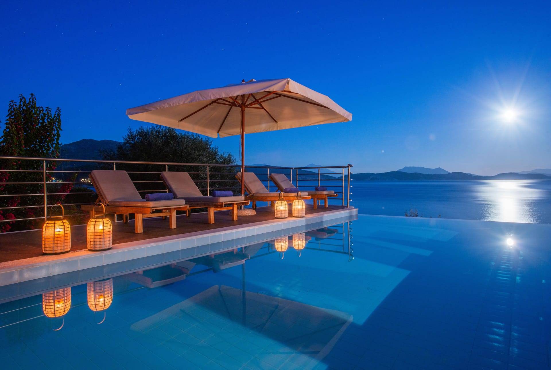 Marine Villa: exclusive seaside elegance with Private Sea Access