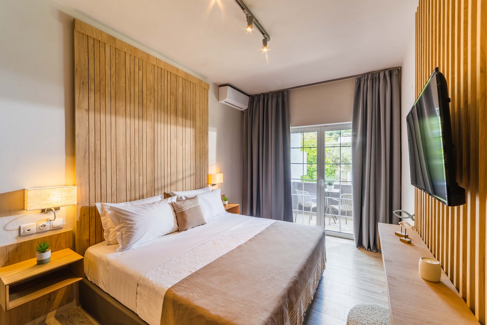 Standard Double or Twin Room with Inland View