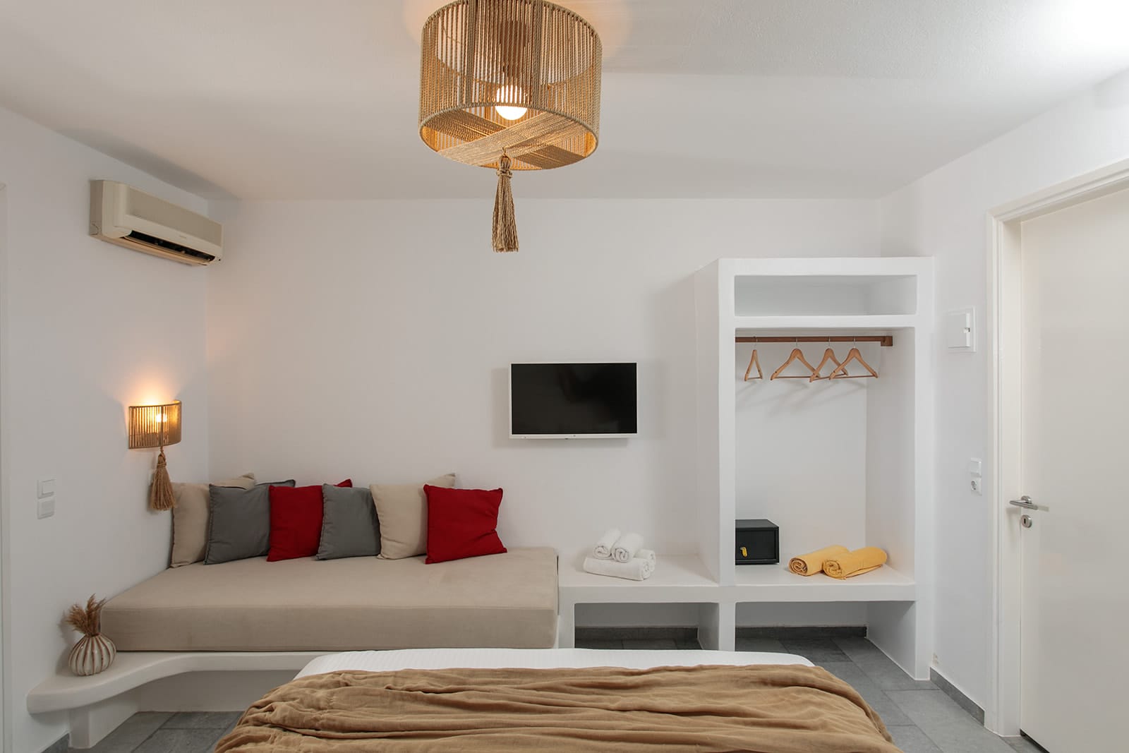 Economy Triple Room Ground Floor with Veranda Sea View