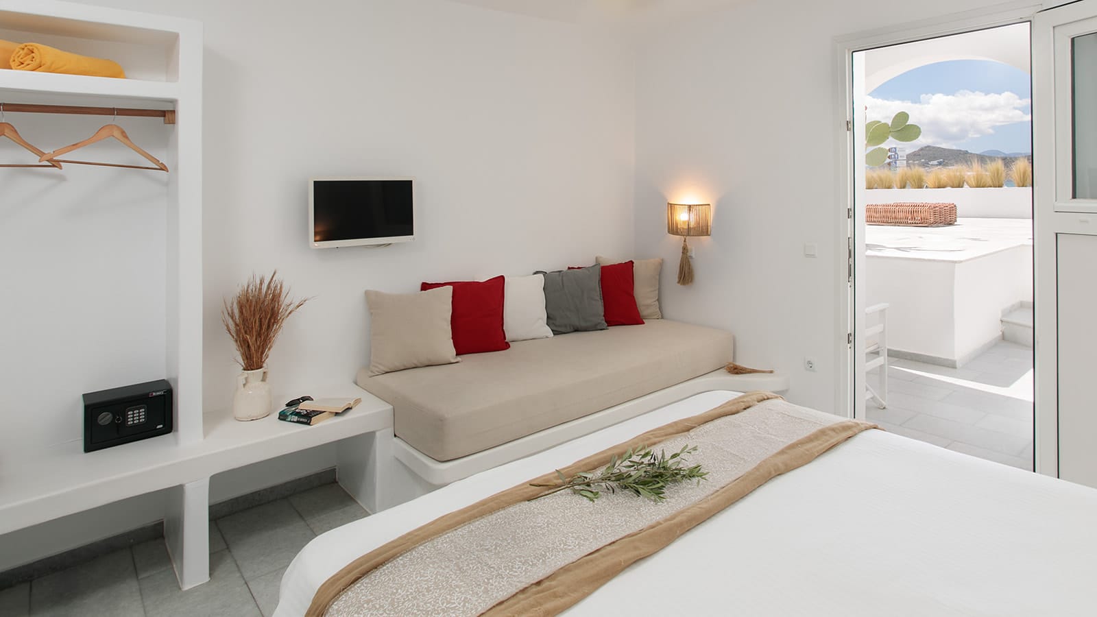 Economy Triple Room Ground Floor with Veranda Sea View