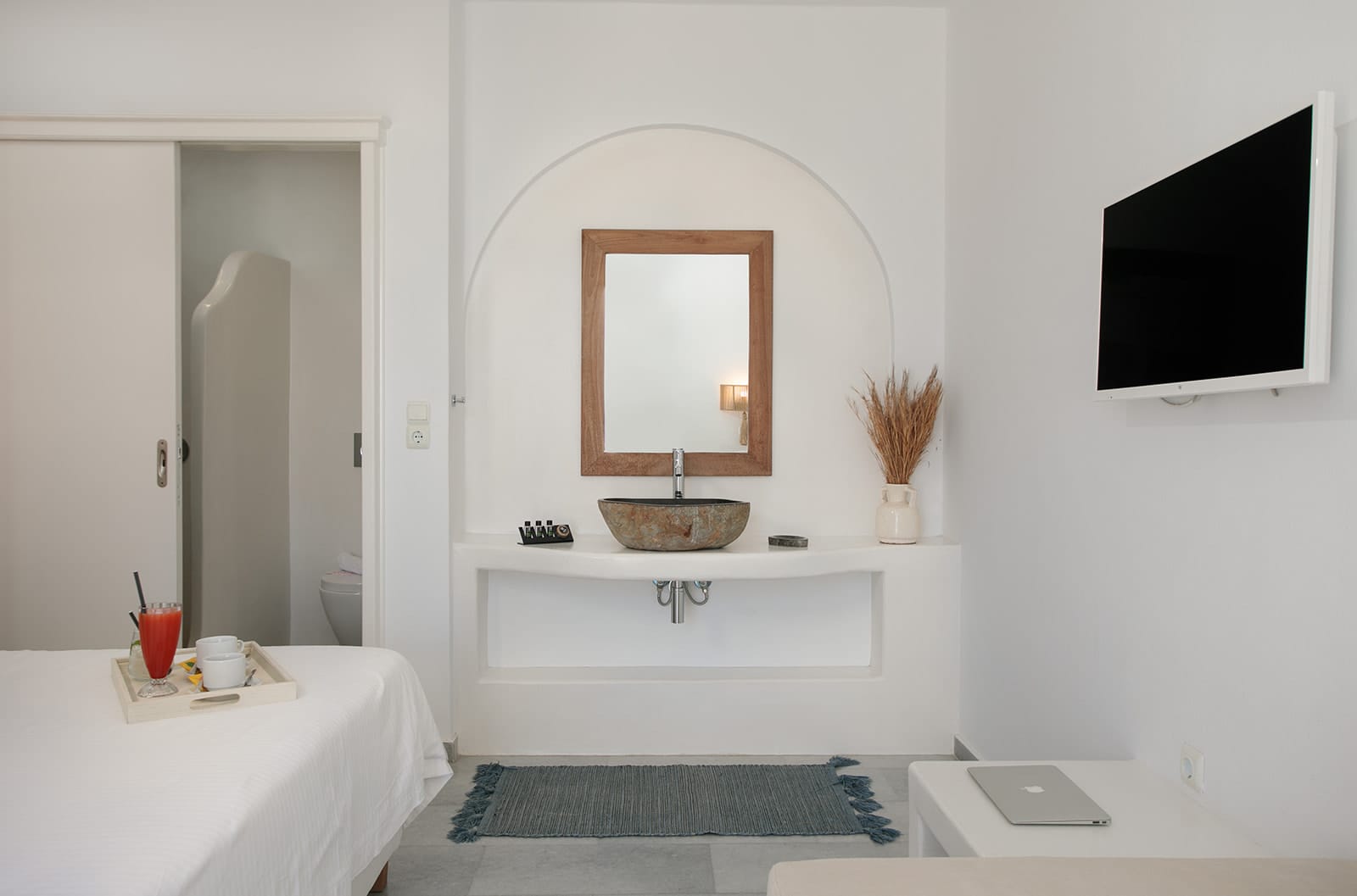 Standard Triple Room on medium (1st) Floor with Balcony Sea View