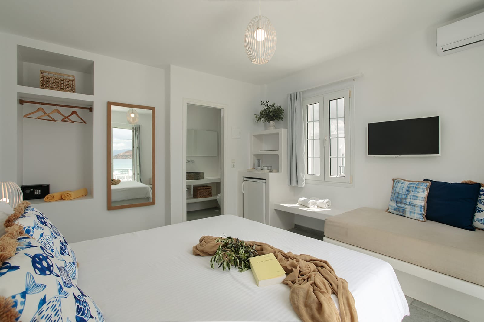 Superior Triple Room on Top Floor with Balcony and Sea View