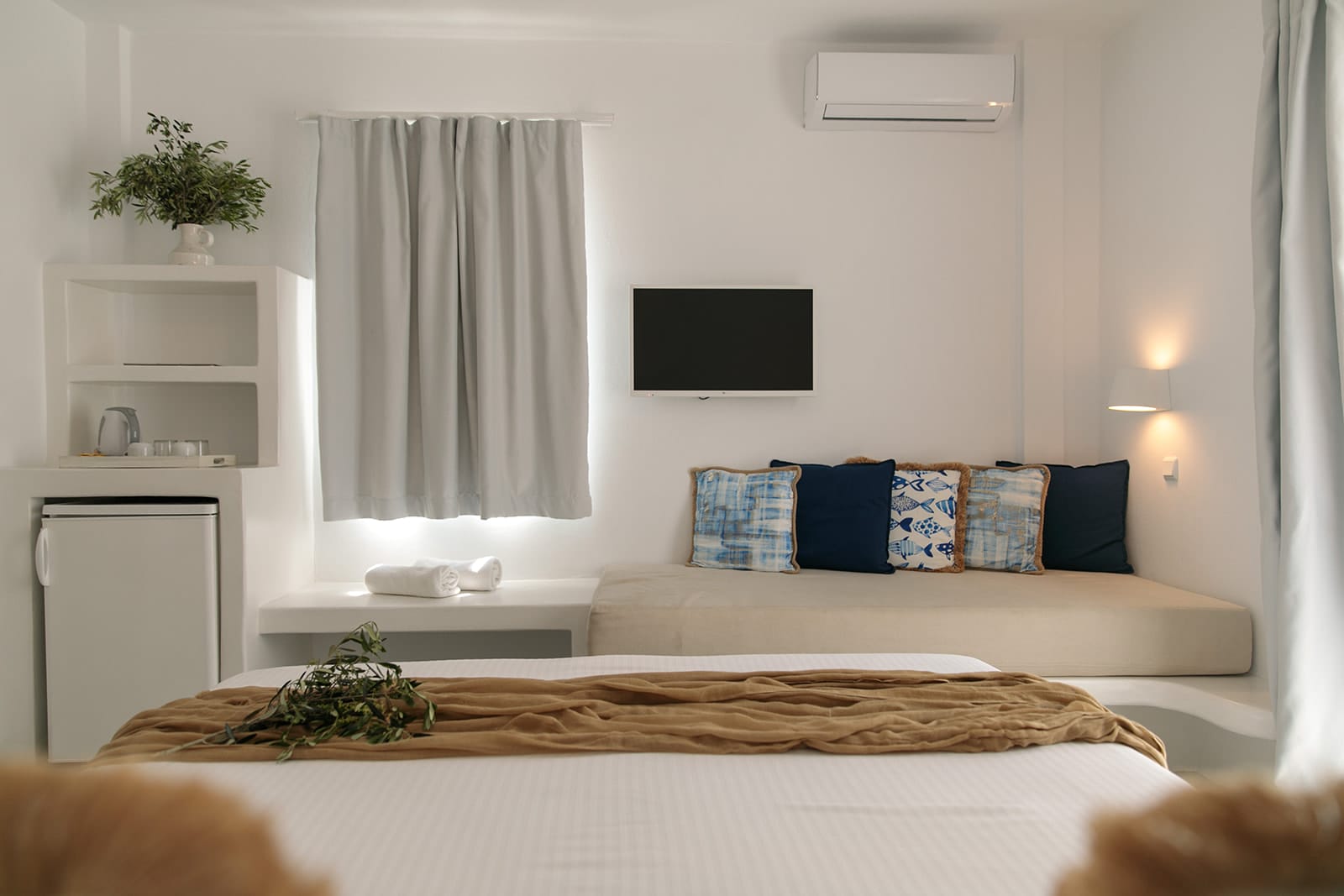 Superior Triple Room on Top Floor with Balcony and Sea View