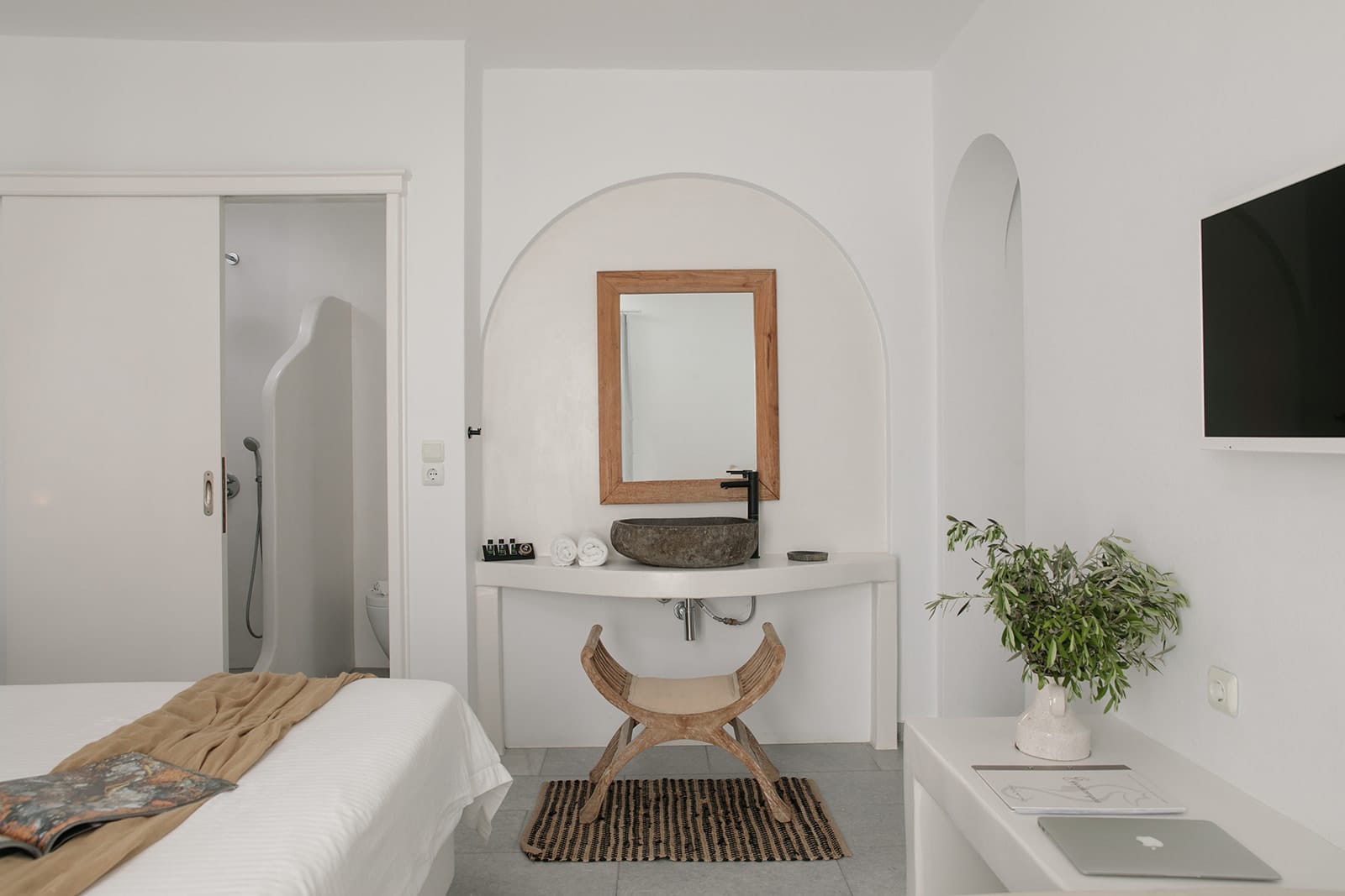 Superior Triple Room on Top Floor with Balcony and Sea View