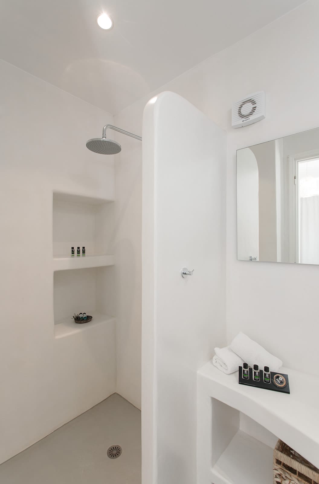 Superior Triple Room on Top Floor with Balcony and Sea View