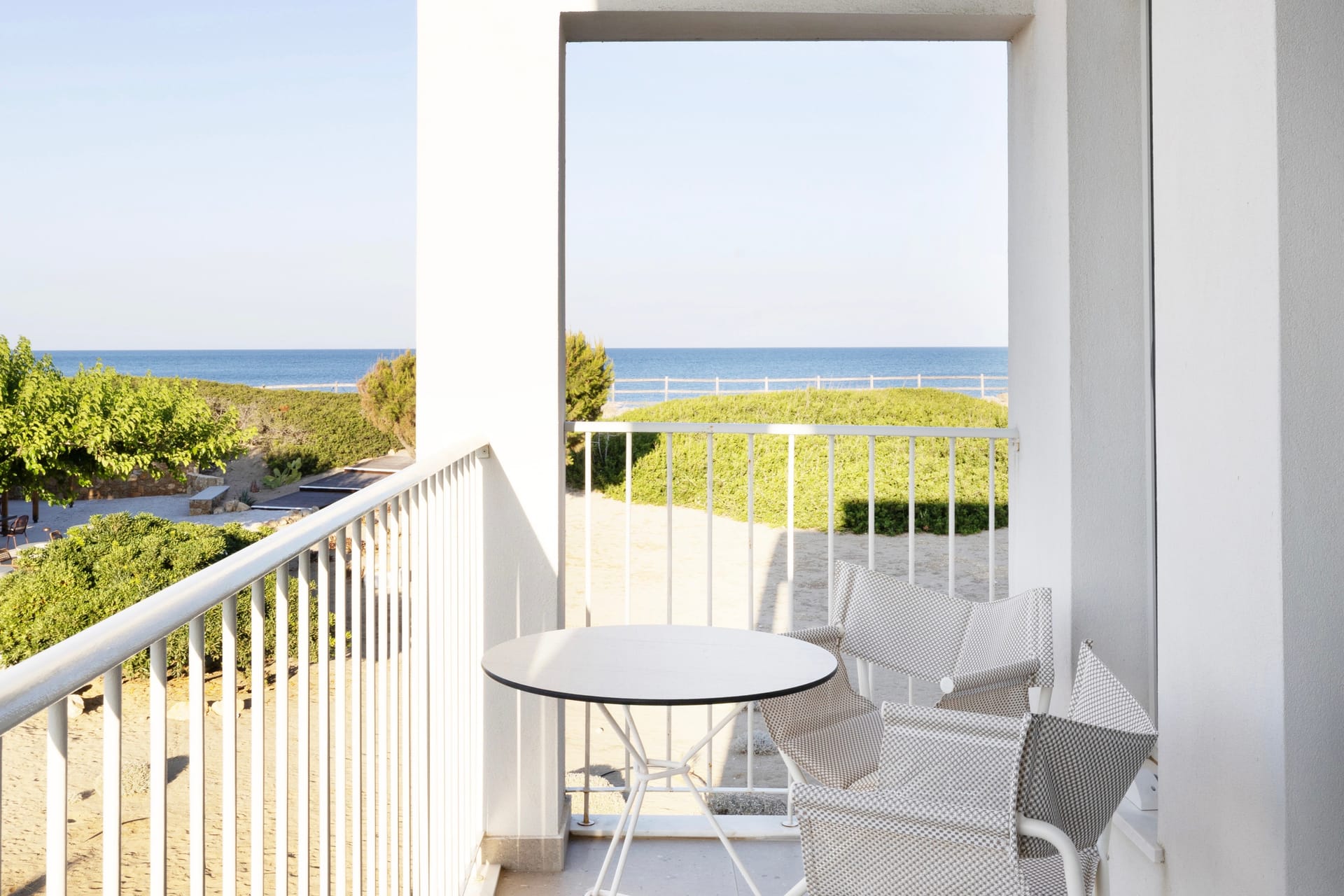 Friends & Family Suite Private Pool Side Sea View