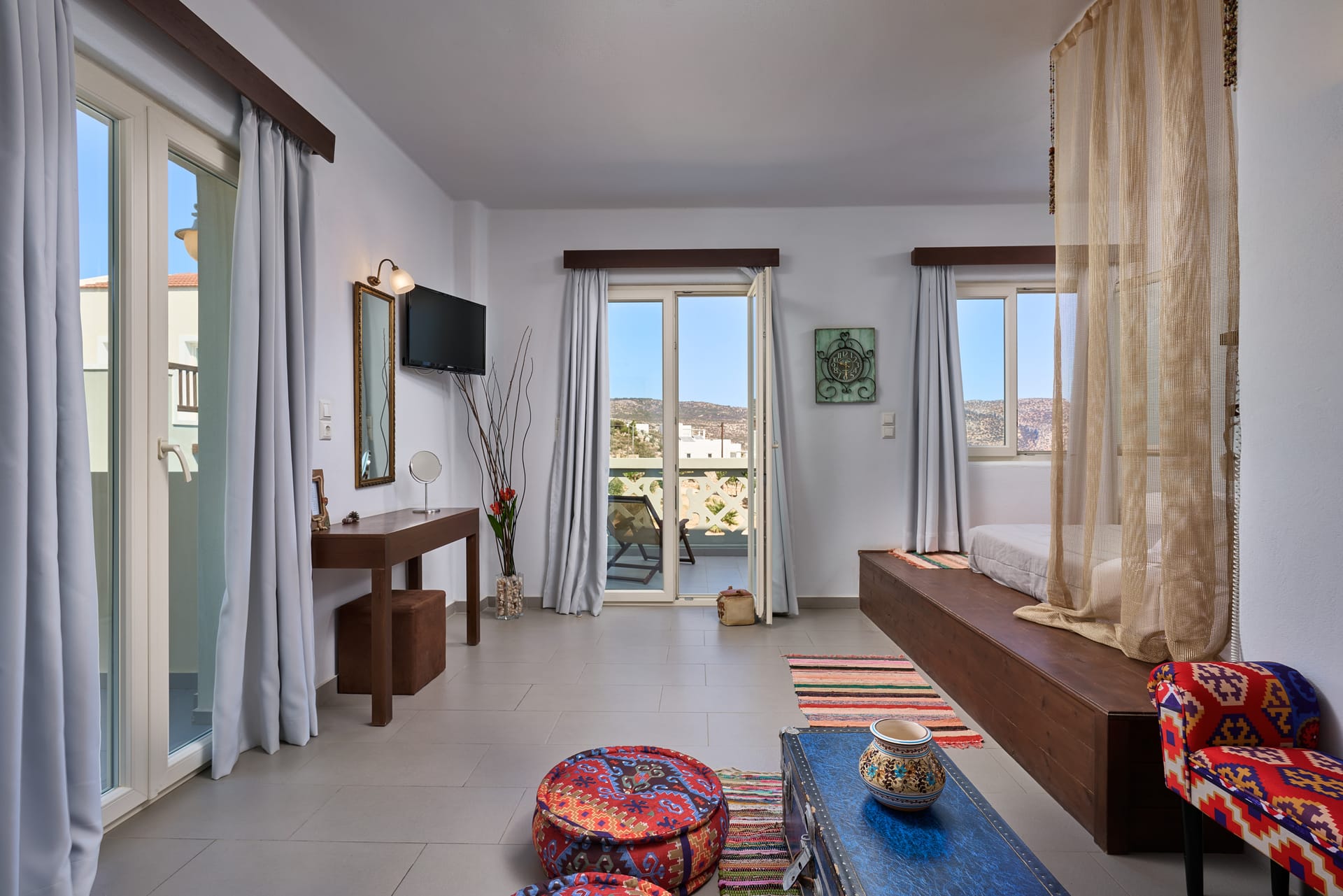 Traditional Suite with Panoramic Sea View 38m²
