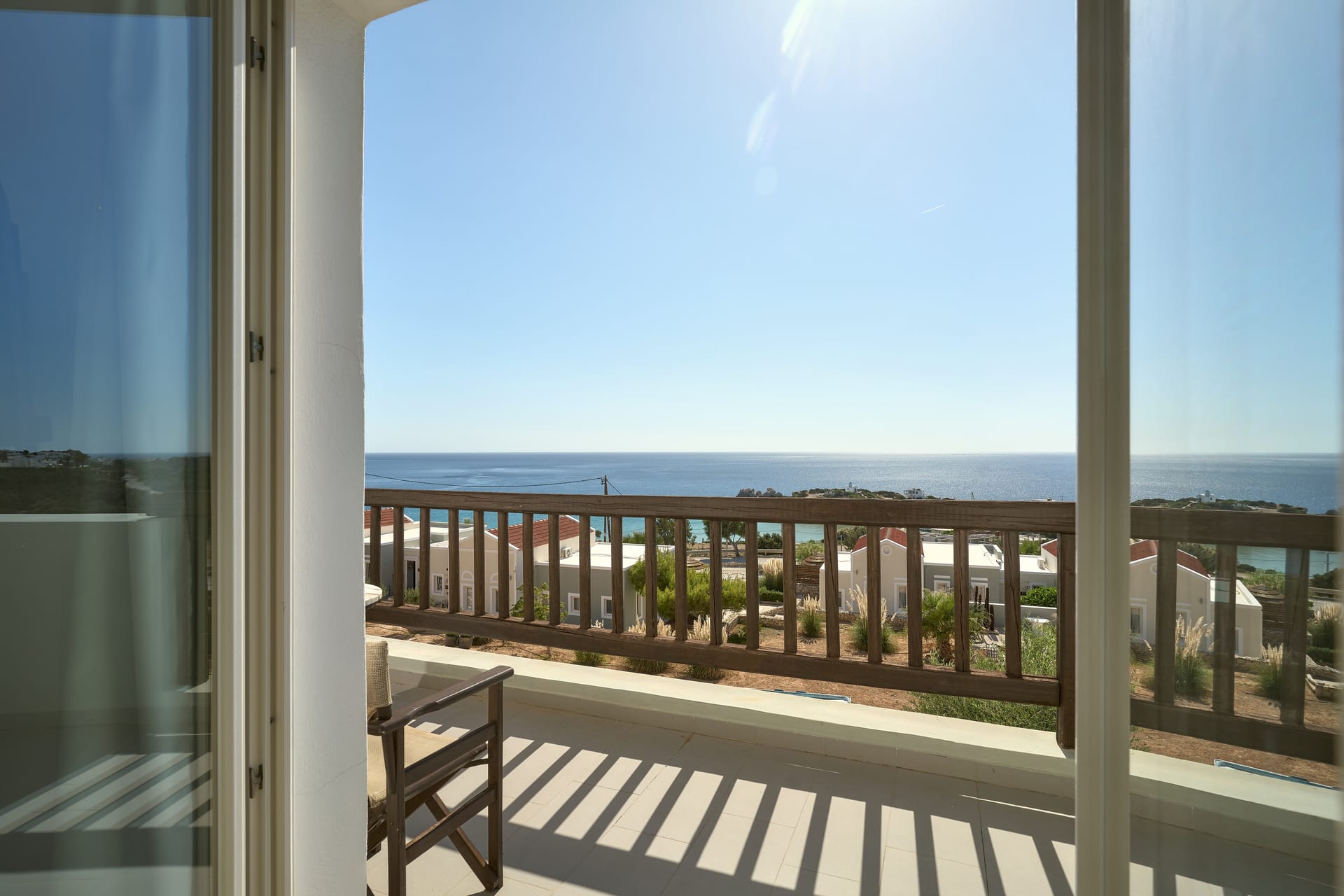 Open Plan Suite with Panoramic Sea View 41m²