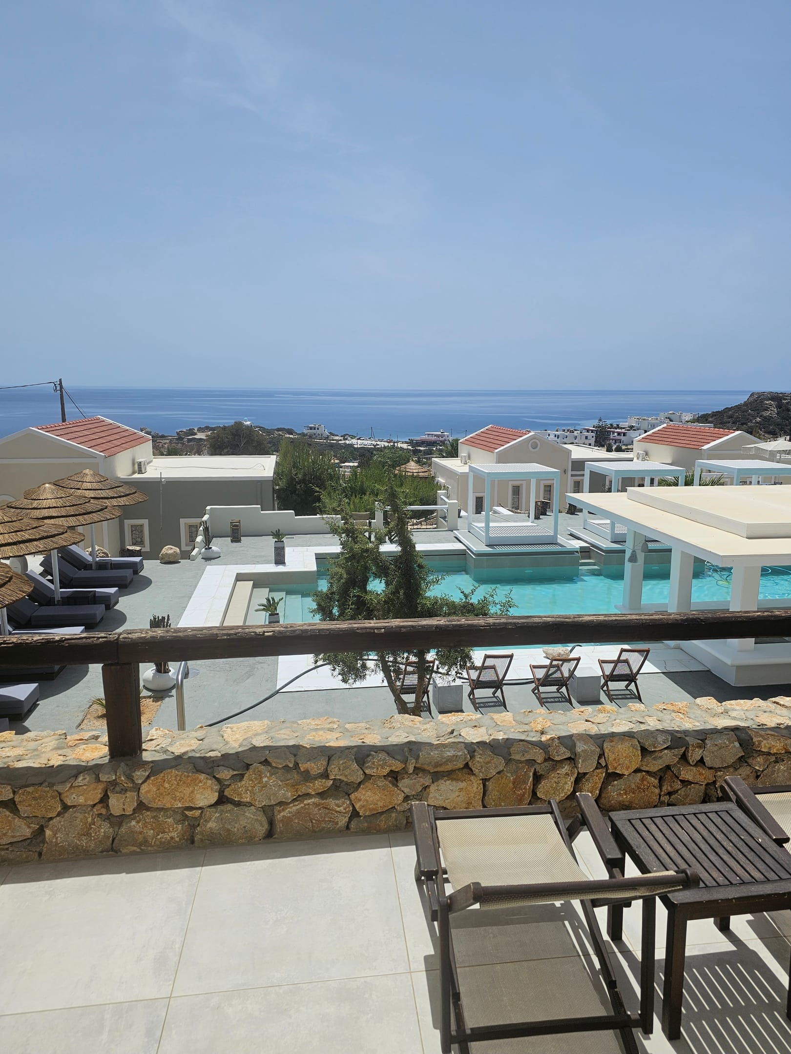 Poolfront One Bedroom Suite with Sea View 53m²