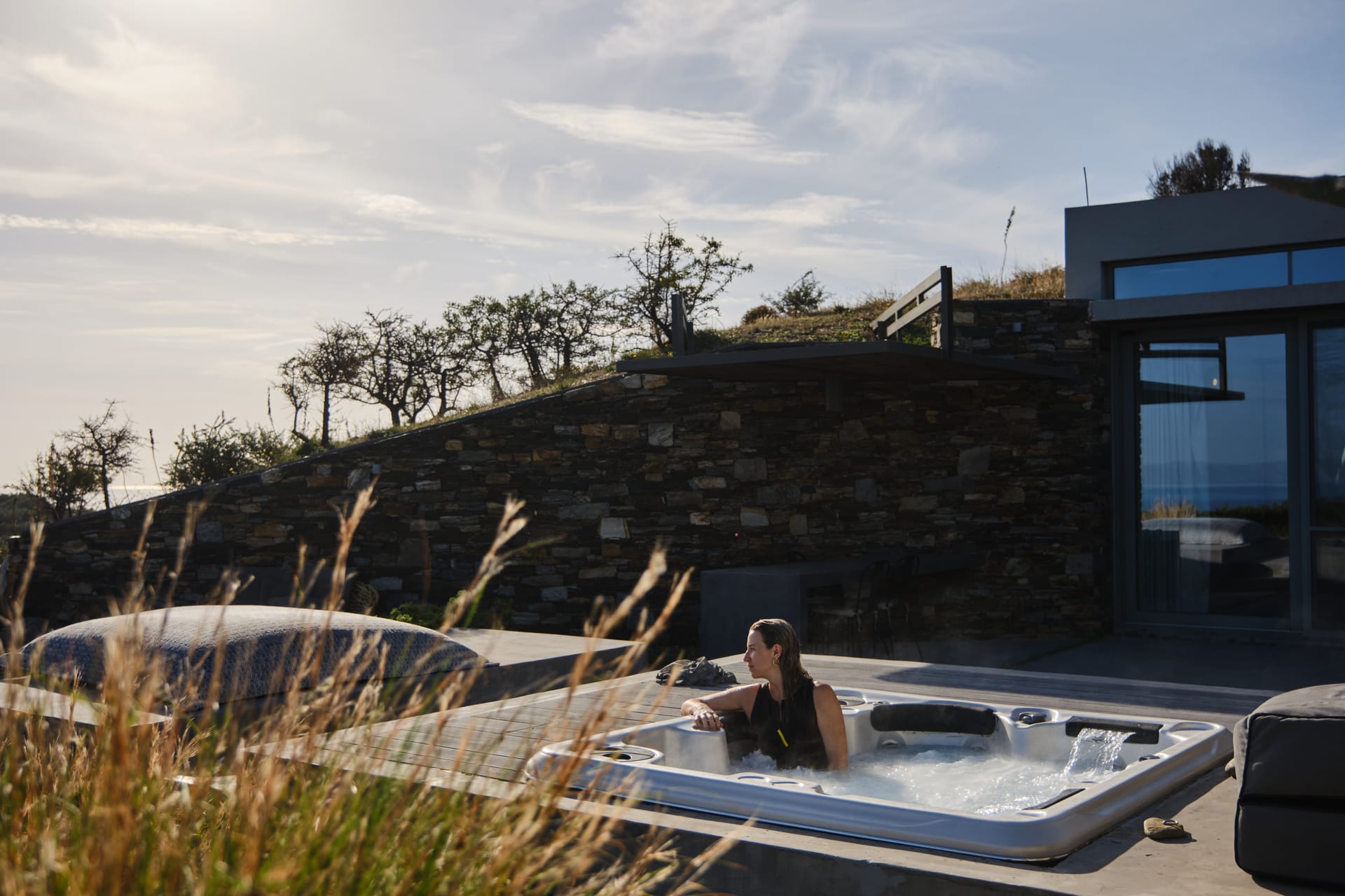 Panoramic Sea View Retreat with outdoor Hot Tub