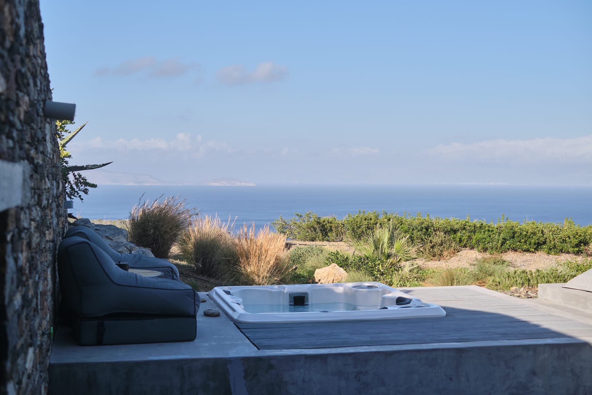 Panoramic Sea View Retreat with outdoor Hot Tub