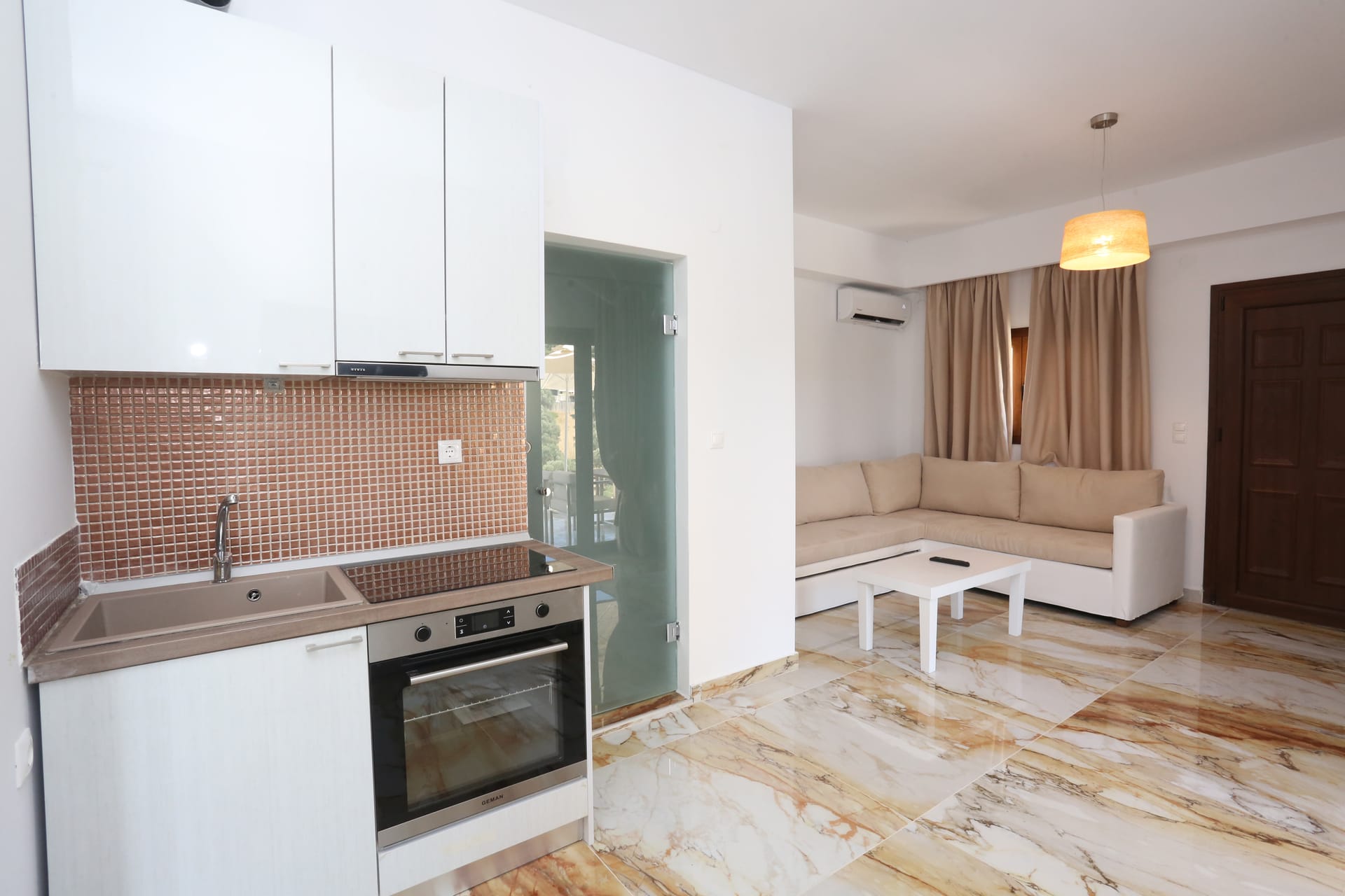 Whole residence - 2 swimming pool - 5 units