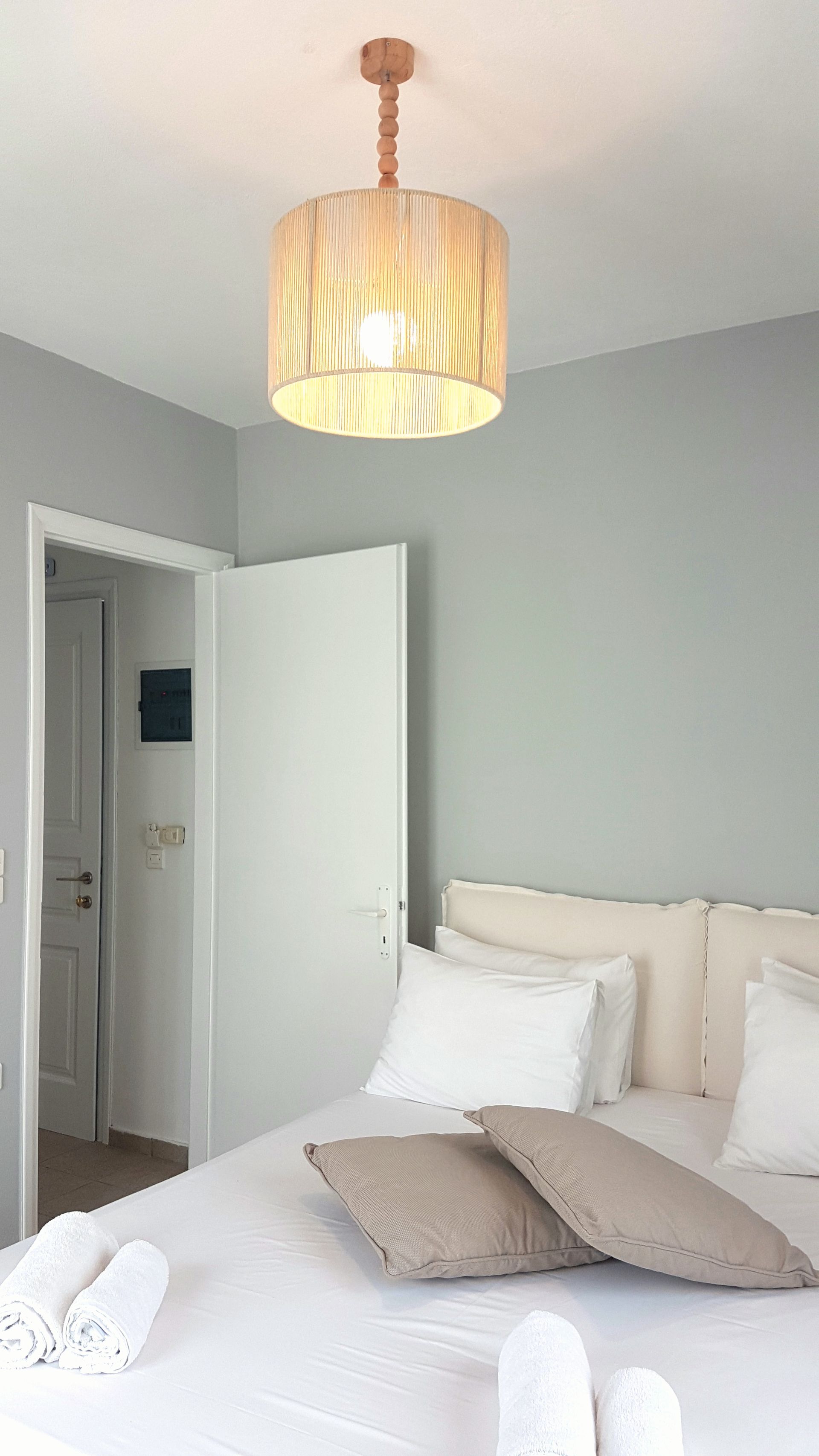 Family Apartment  of 5 guests on Medium Floor with Balcony partial Sea  View