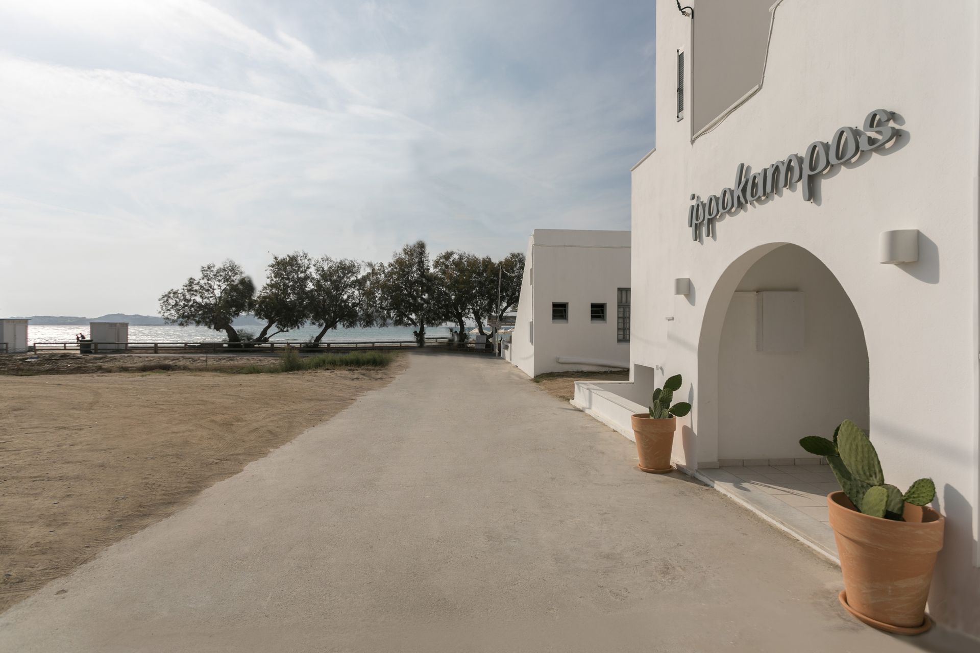 Family Apartment  of 5 guests on Medium Floor with Balcony partial Sea  View