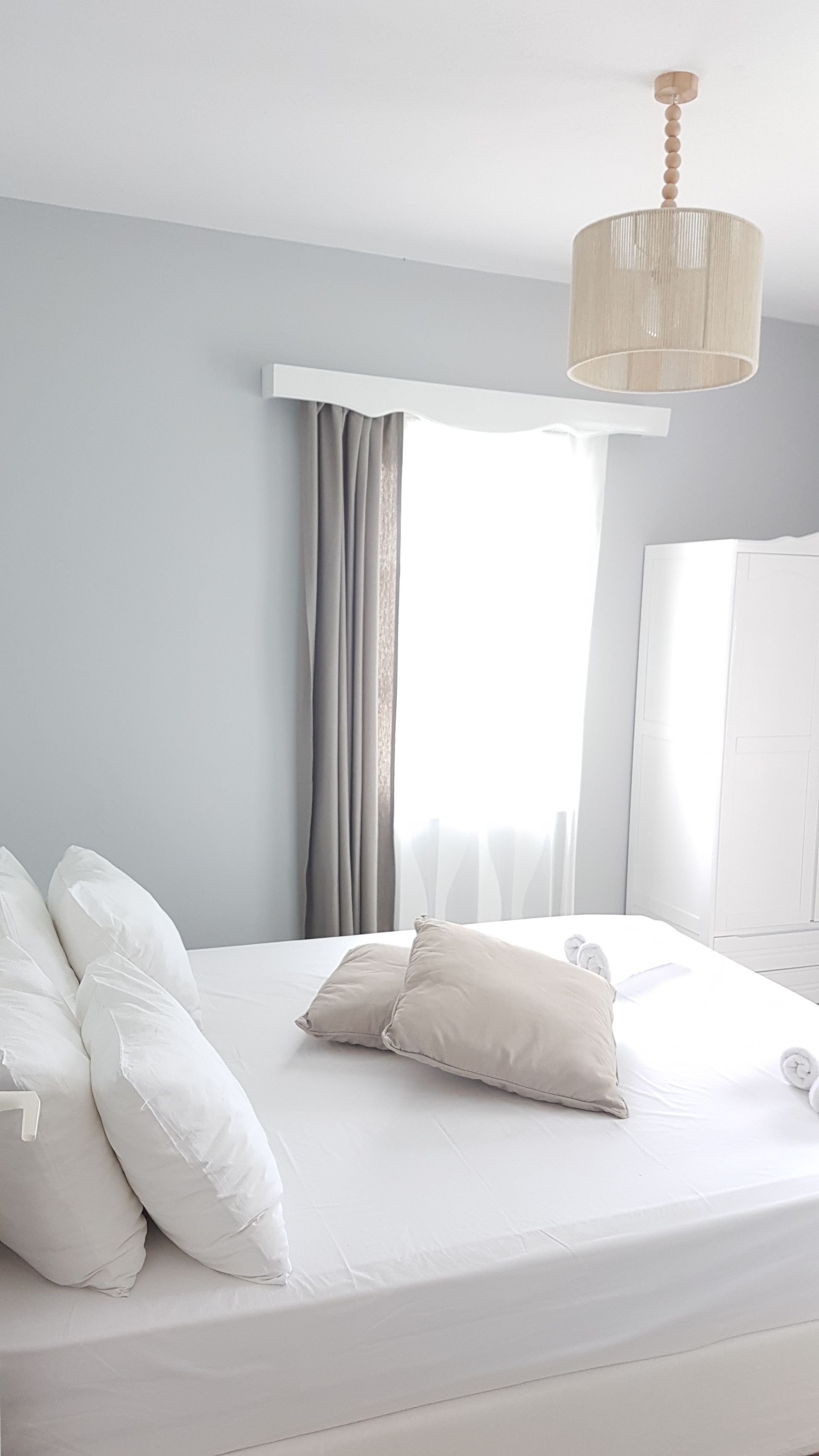 Family Apartment of 4 guests on top Floor with Balcony partial Sea View