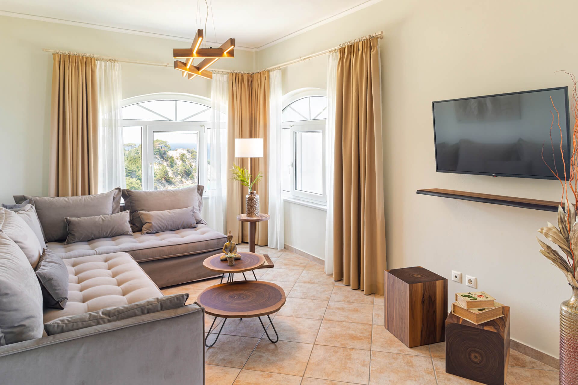 Signature Apartment