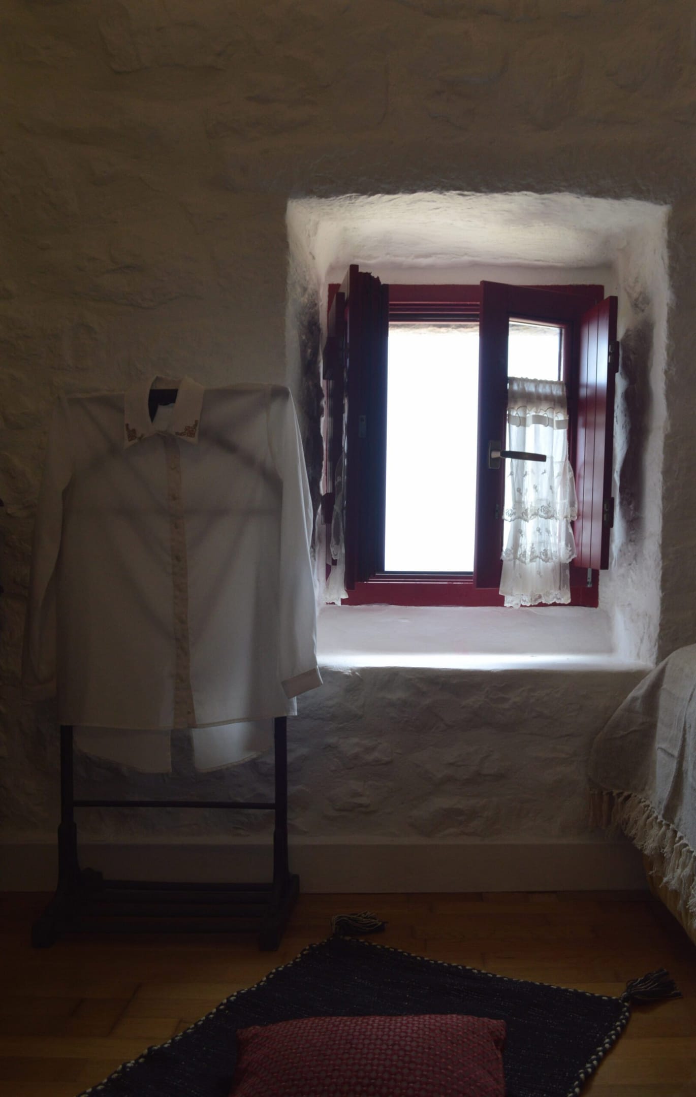 Polemopyrgos (War tower) Τwo-bedroom suite with sea and mountain view