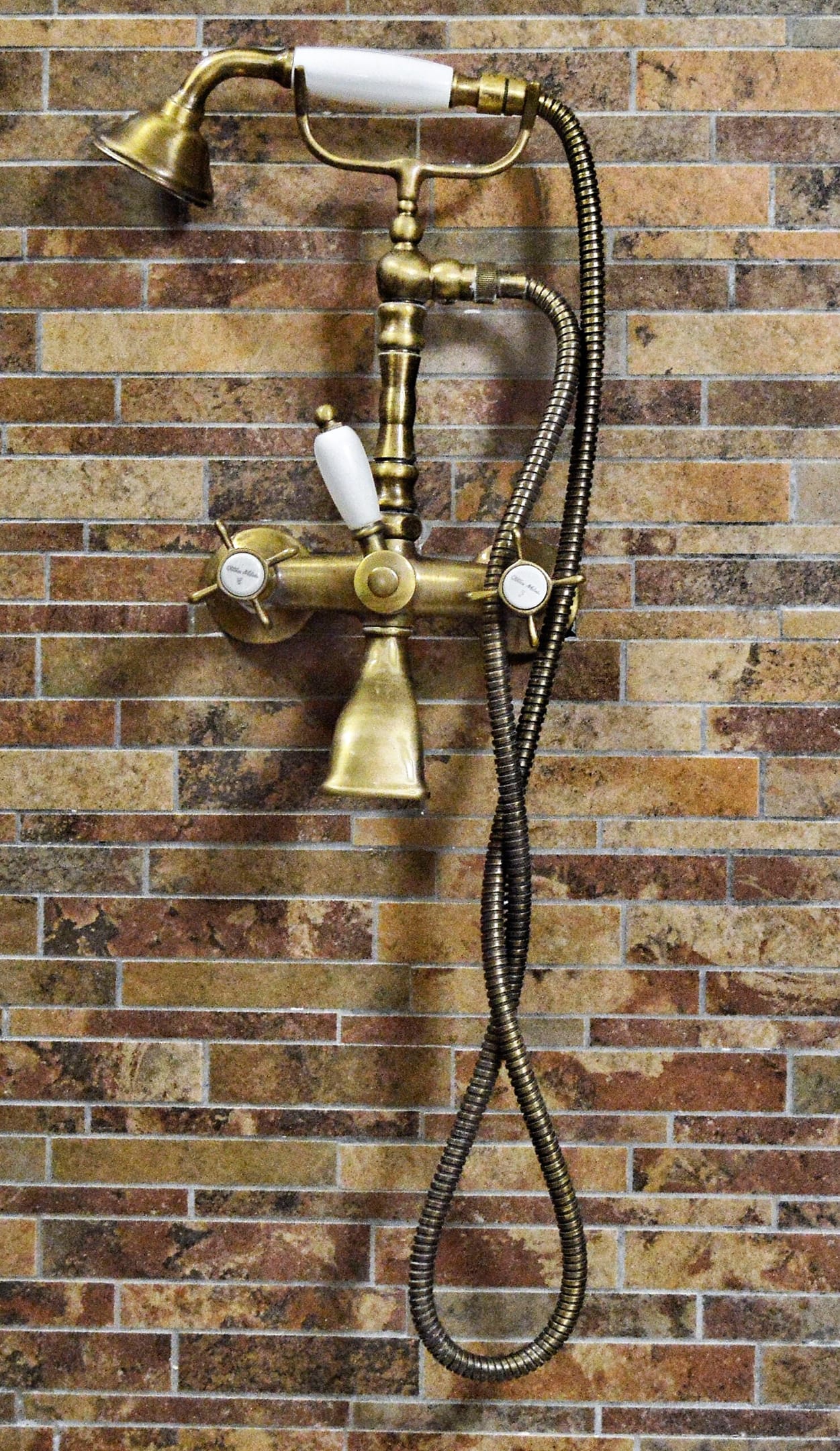 Kamares (Arches) Deluxe suite with veranda and garden view