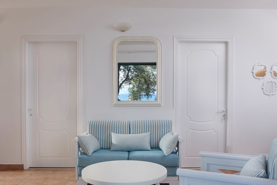 Deluxe 2 Bedroom Residence with Sea View