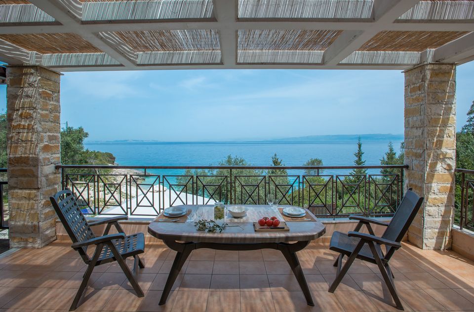 2 Bedroom Suite Sea View with Jetted Tub