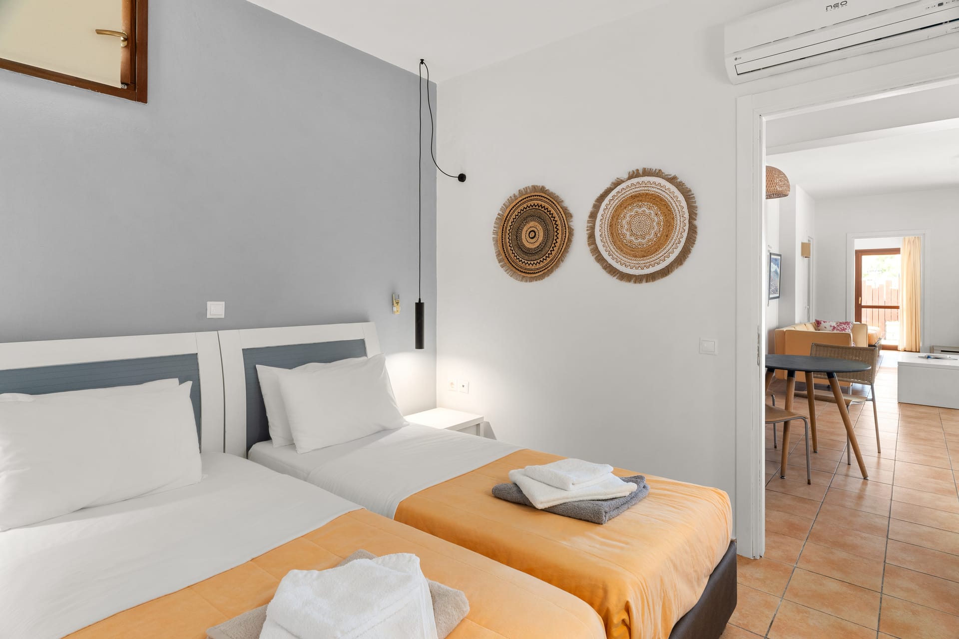 3 Bedroom Pool Suite Sea View