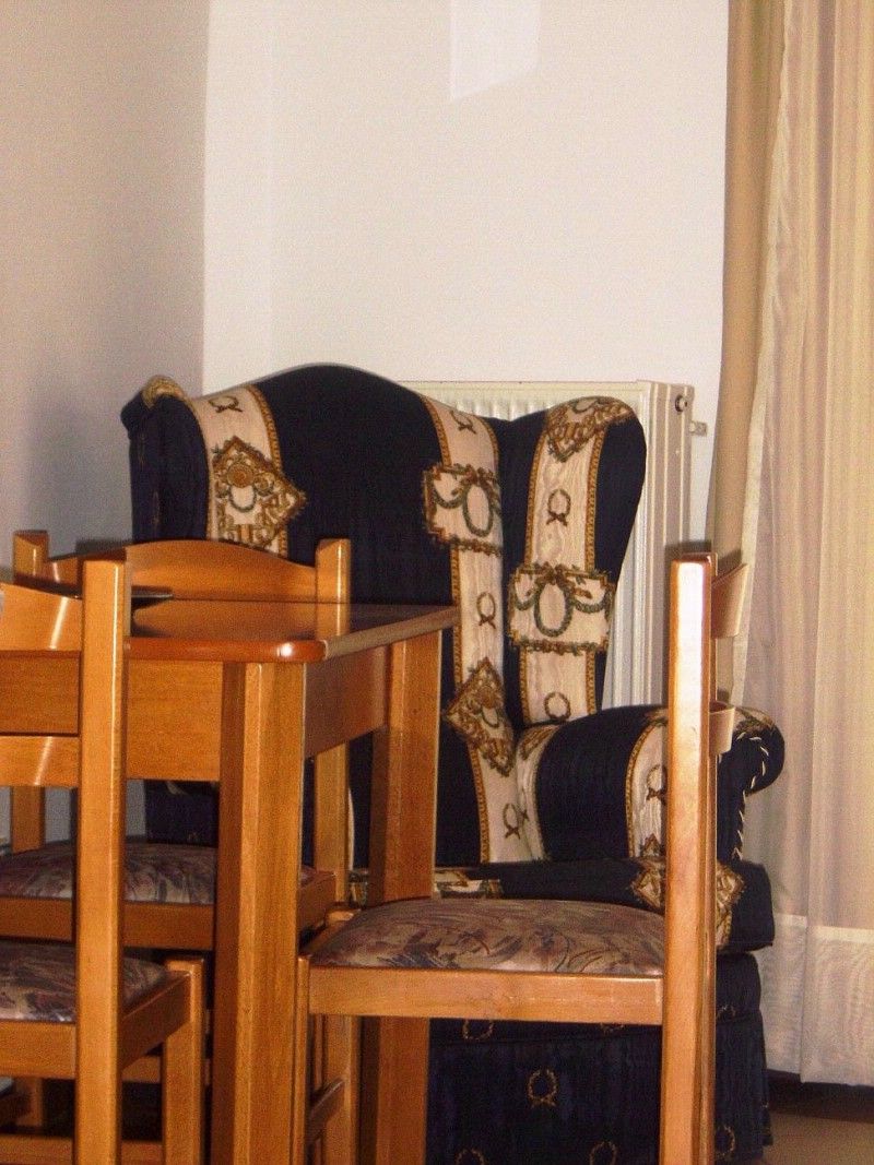 One Bedroom Apartment