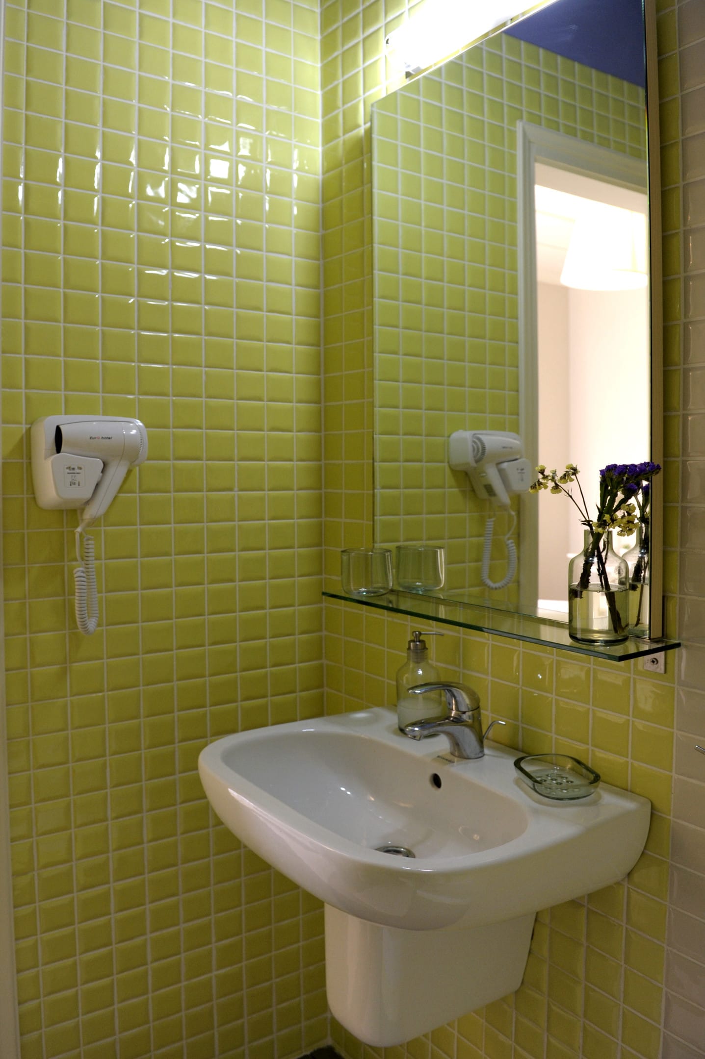 4 GROUND FLOOR PRIVATE VERANDA GARDEN VIEW