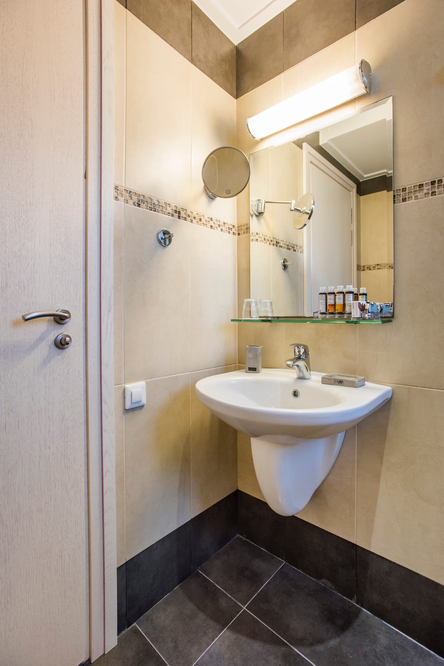 Family Apartment with Sea View