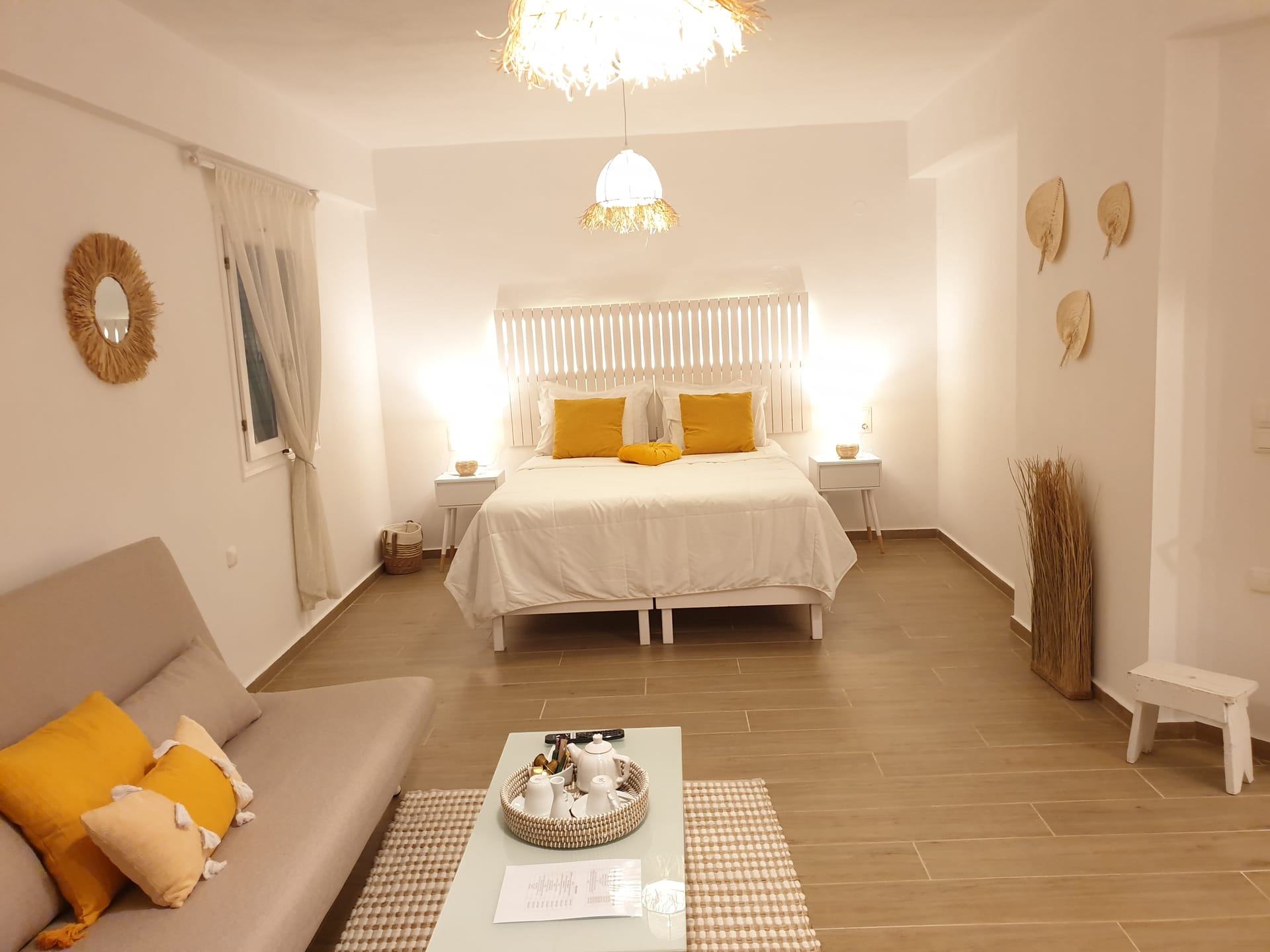 Hera J. Suite Sea View