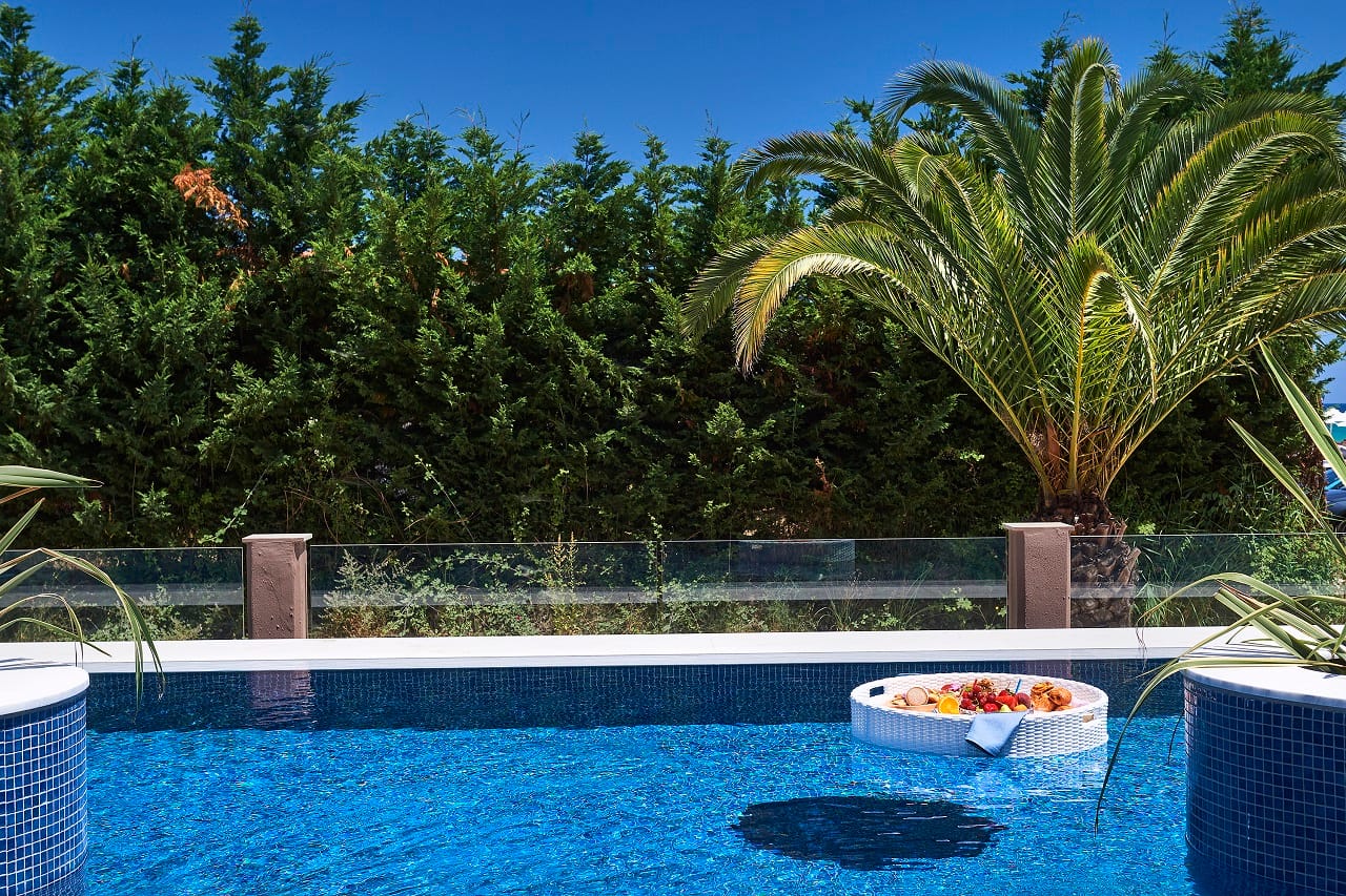 Junior Suite with Sharing Pool Sea View