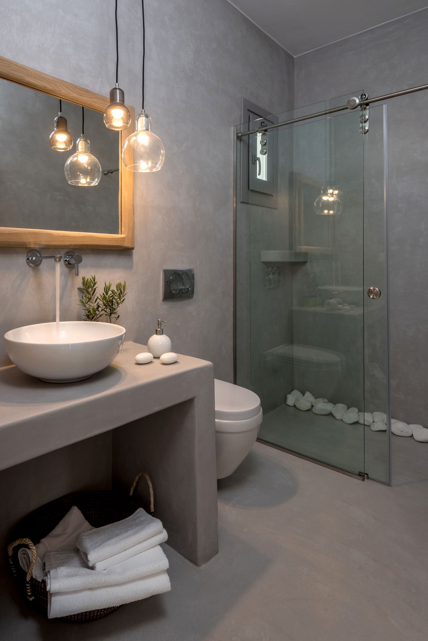 Suite Seven